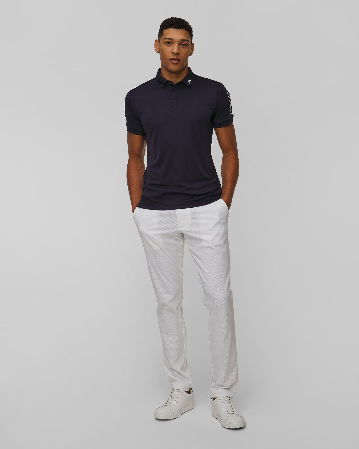 Pánské funkční polo J.Lindeberg Tour Tech Slim Fit Polo v Tmavě Modré Barvě