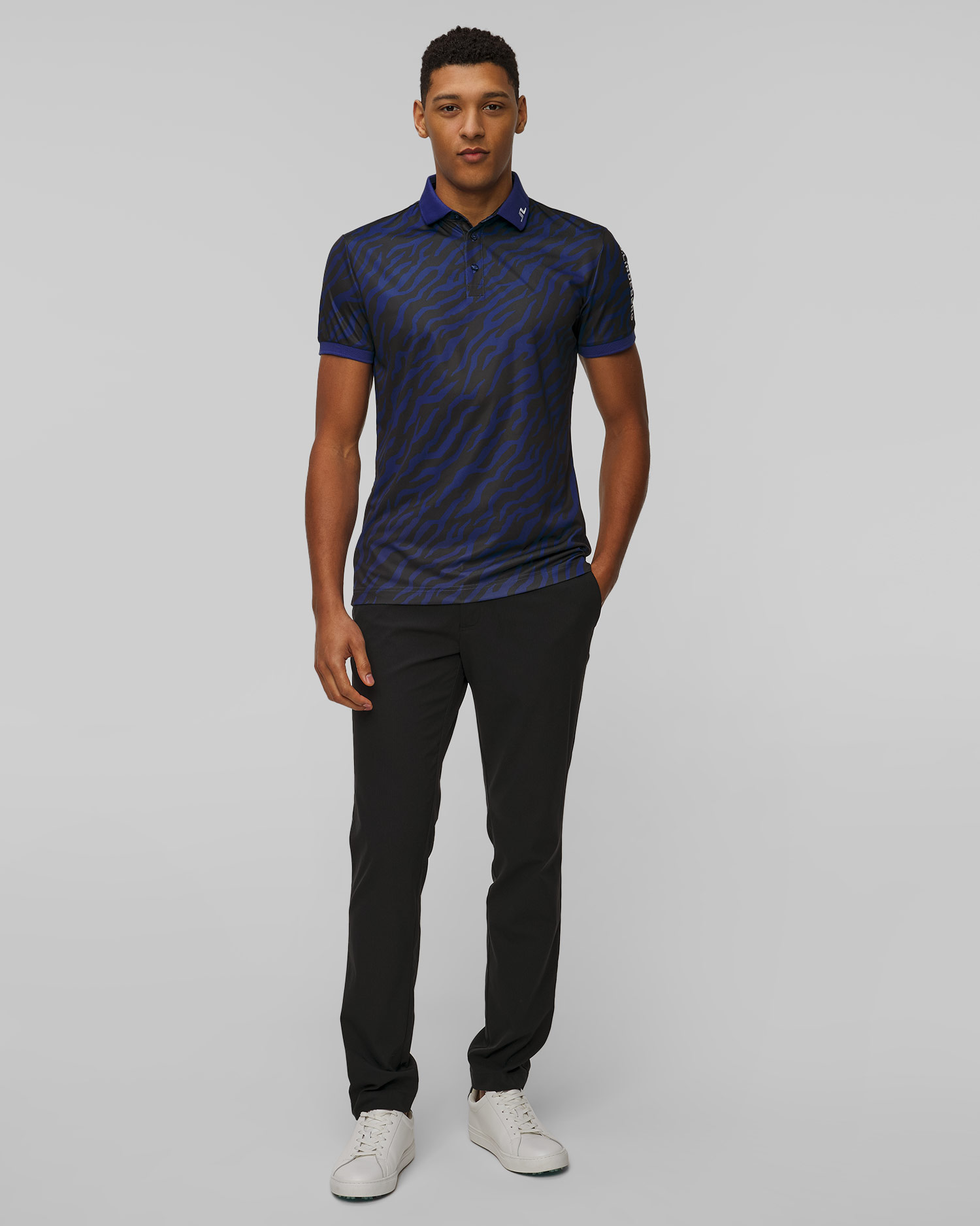 Pánské funkční polo J.Lindeberg Tour Tech Print Polo v Tmavě Modrém a Černém Barevném Odstínu