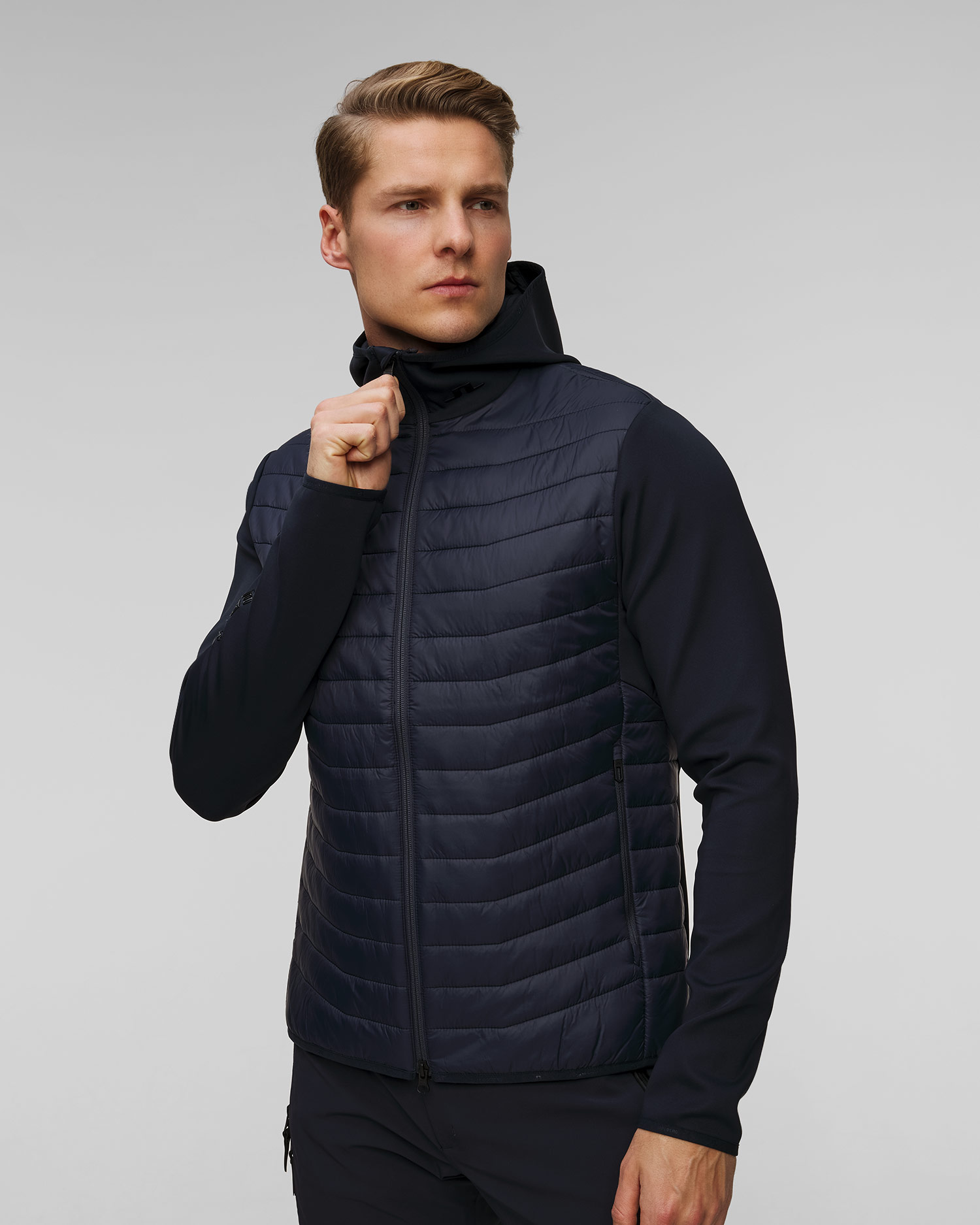 Veste hybride bleu marine pour hommes J.Lindeberg Holden Quilt Hybrid Hood