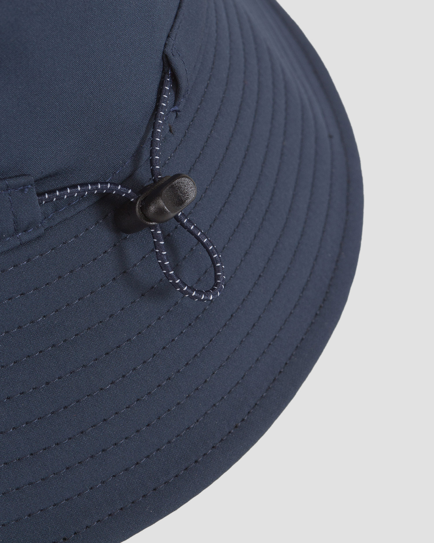 J.LINDEBERG SIRI BUCKET HAT