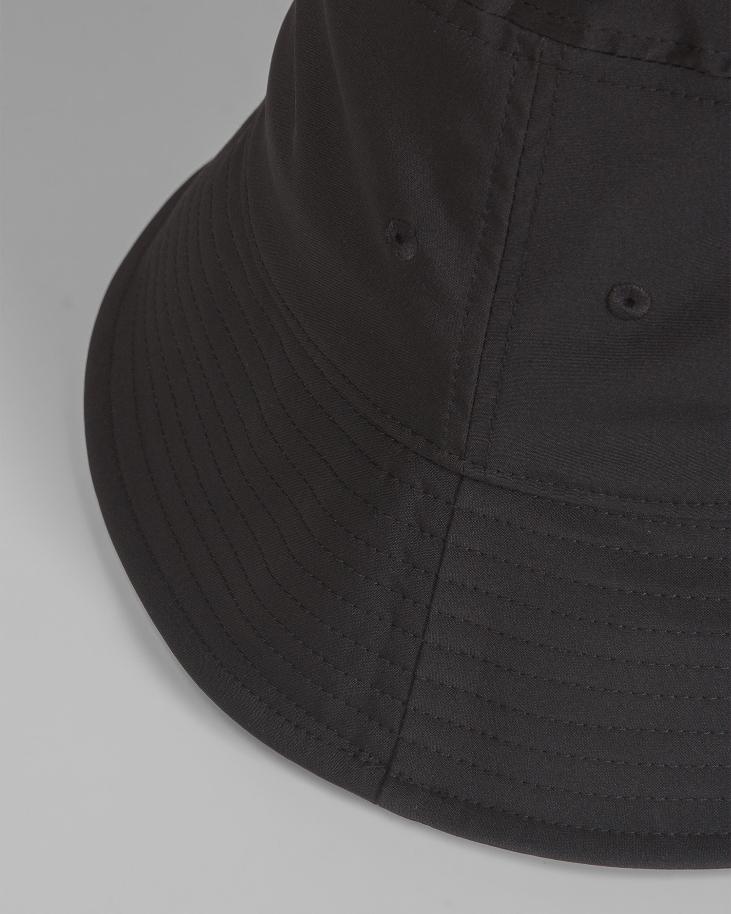 Cappello a secchiello nero da donna J.Lindeberg Siri Bucket Hat