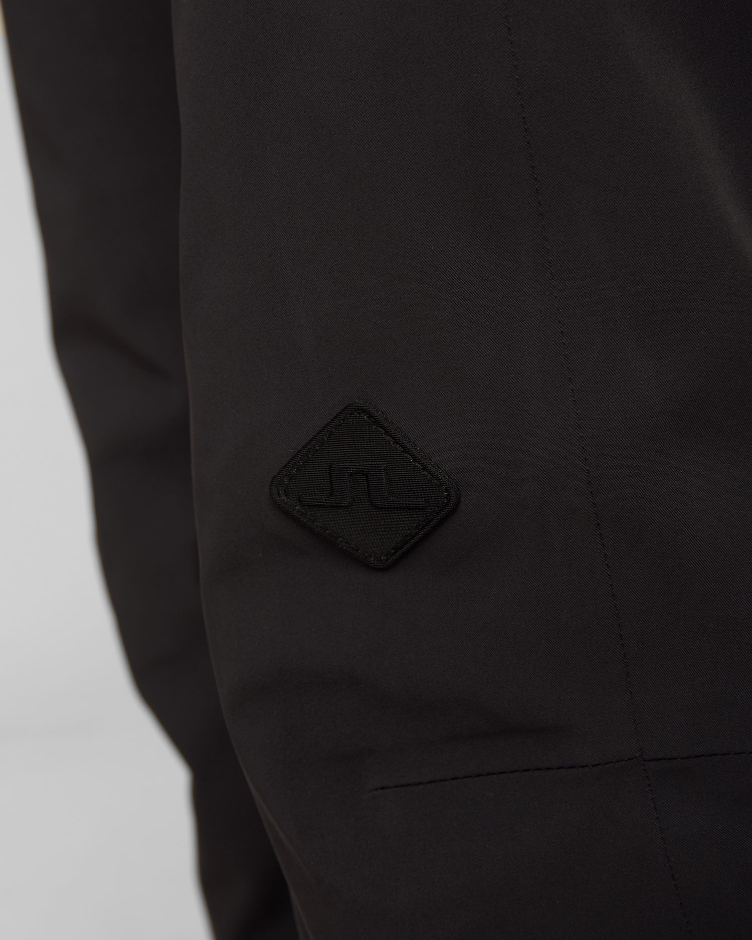 Czarne spodnie narciarskie damskie J.Lindeberg Watson