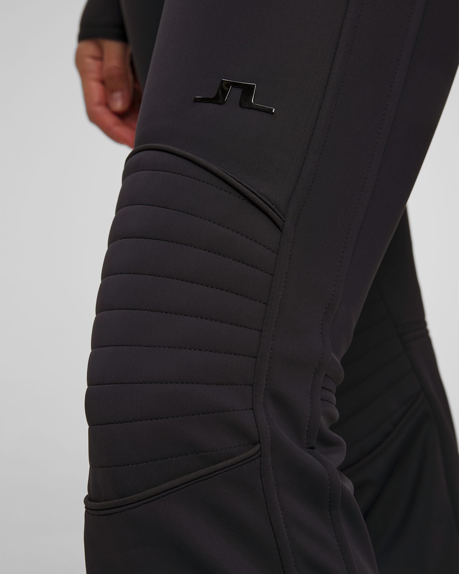 Czarne spodnie narciarskie damskie J.Lindeberg W Stanford