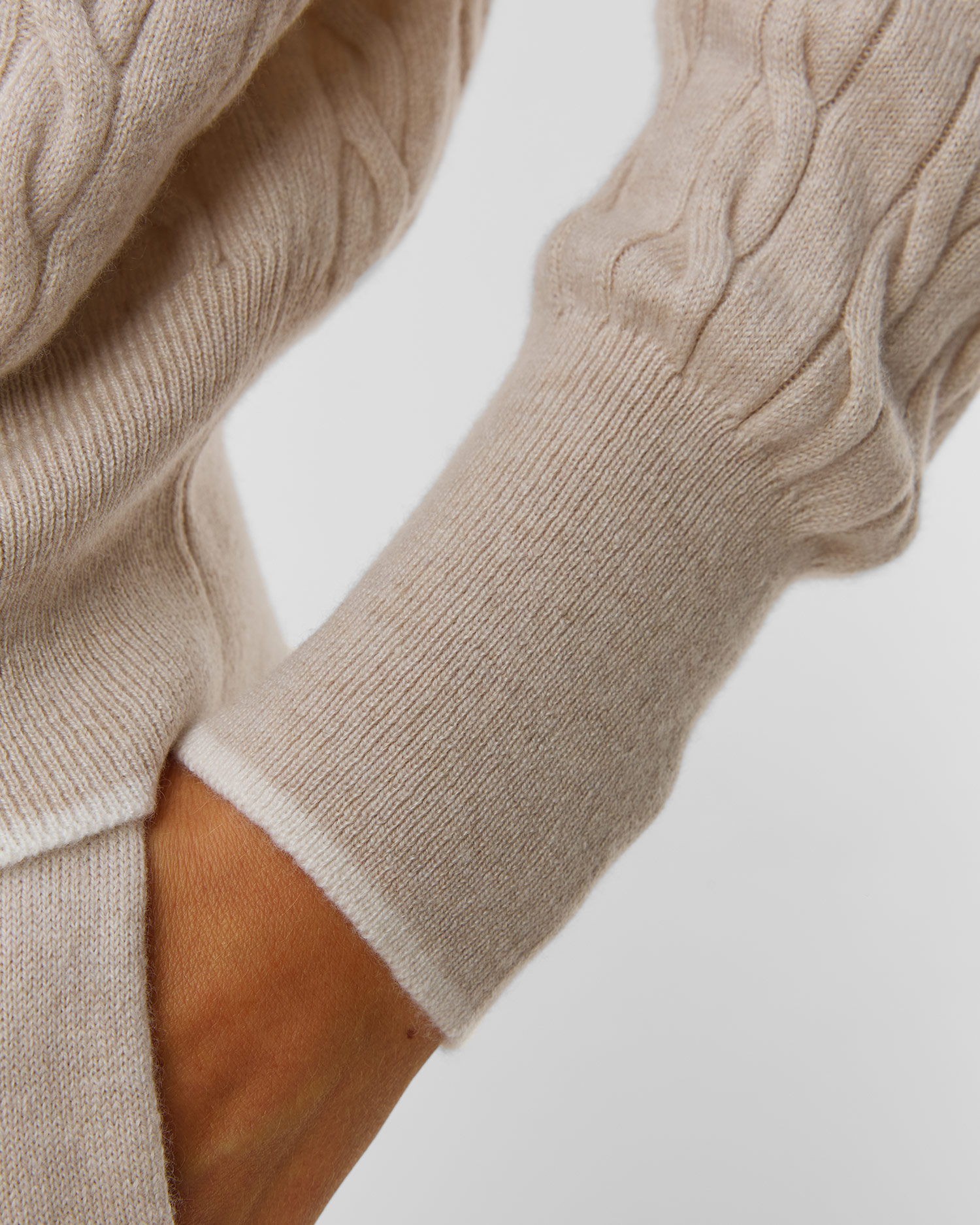 Pulover bej din cașmir pentru femei Gran Sasso