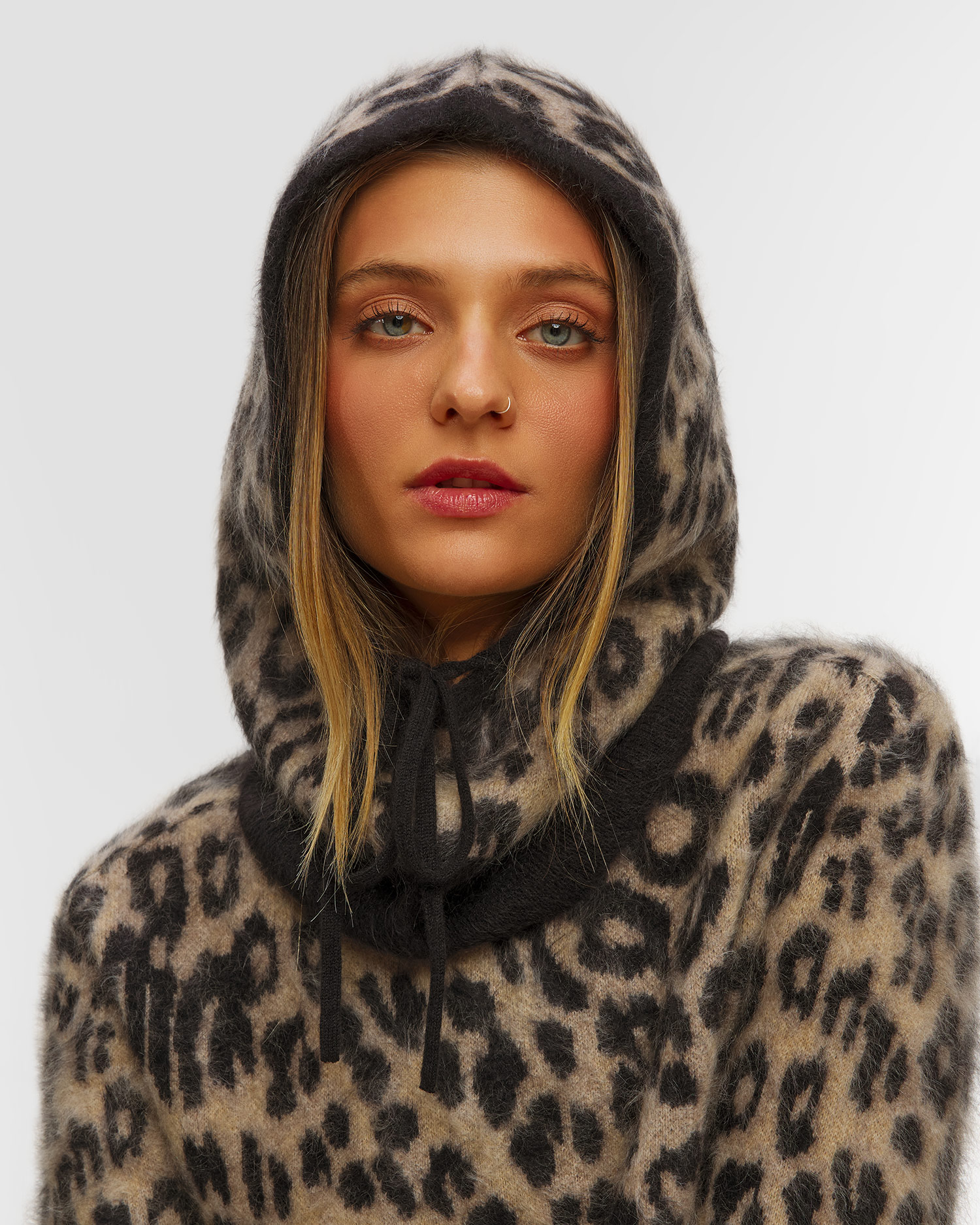 Fular circular din cașmir pentru femei Kujten Sybel Fluffy Leopard