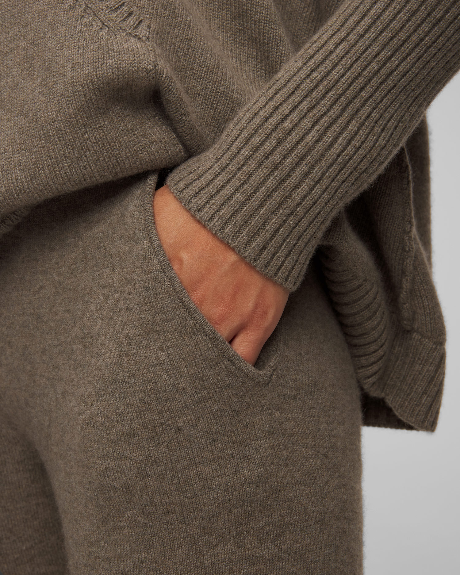 Leggings en cachemire verts pour femmes Kujten Joggy 2