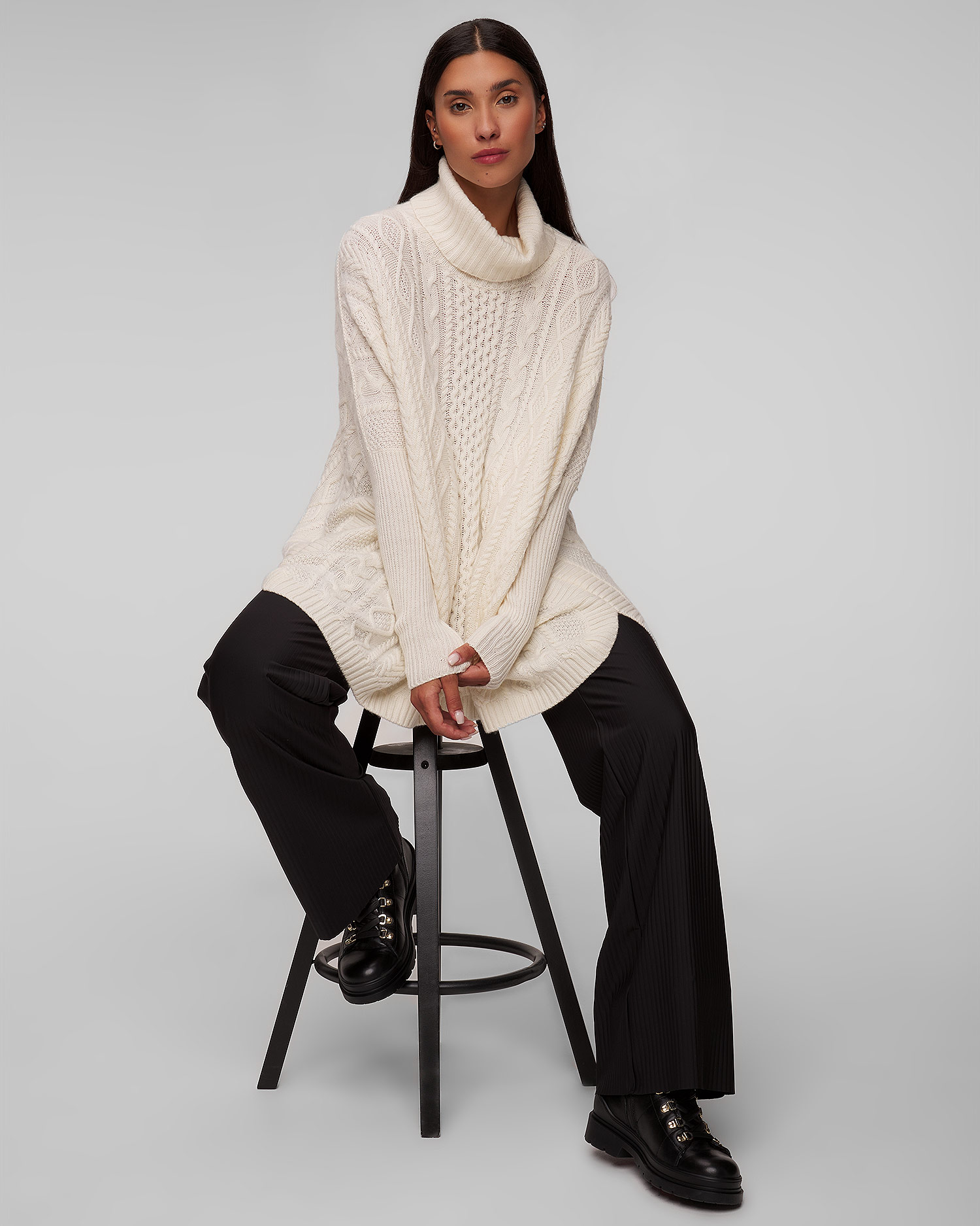 Women's white cashmere poncho Kujten Tami