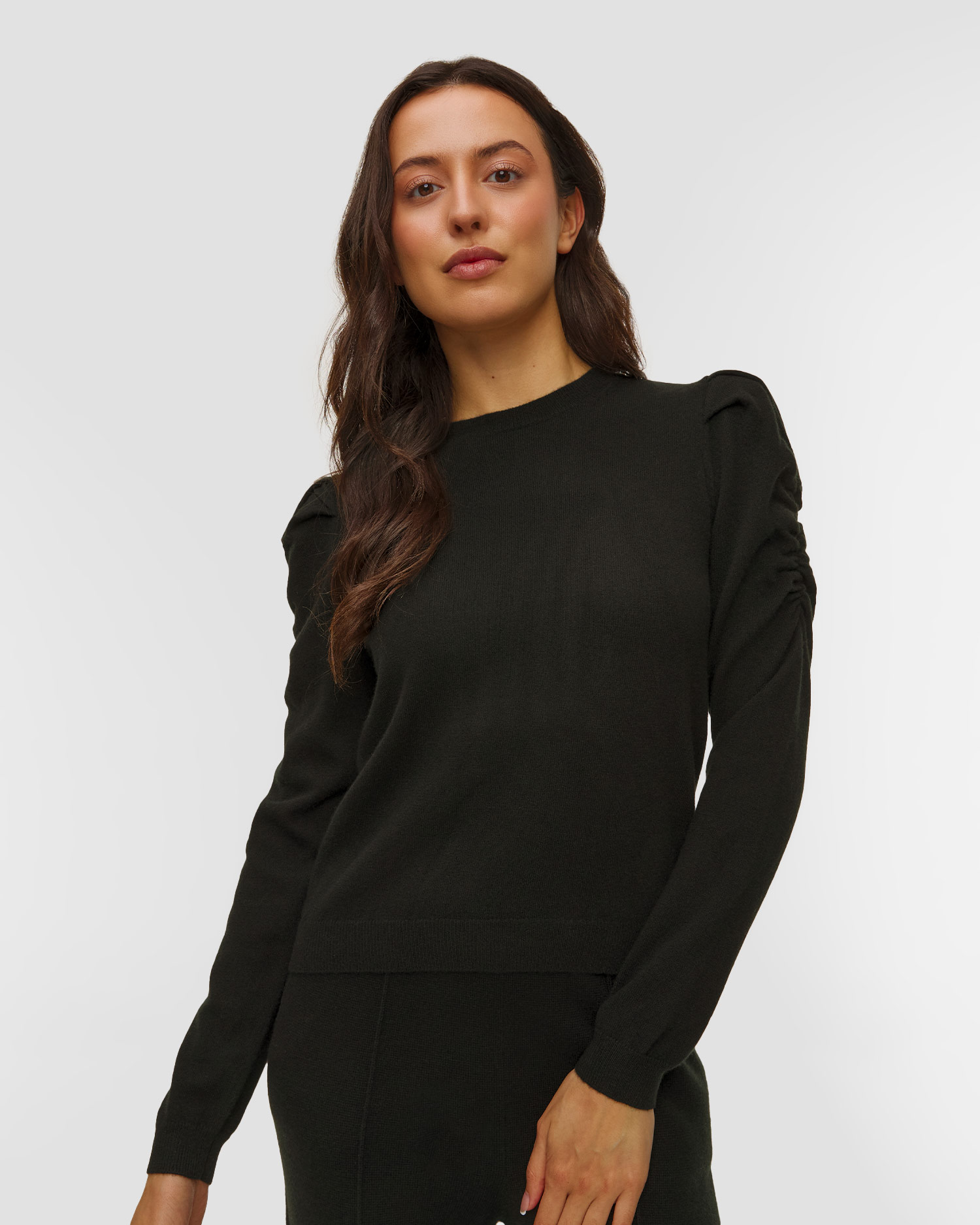 Kujten Naoto Round Neck Kaschmirpullover für Damen in Schwarz, Farbe/Muster: Czarny