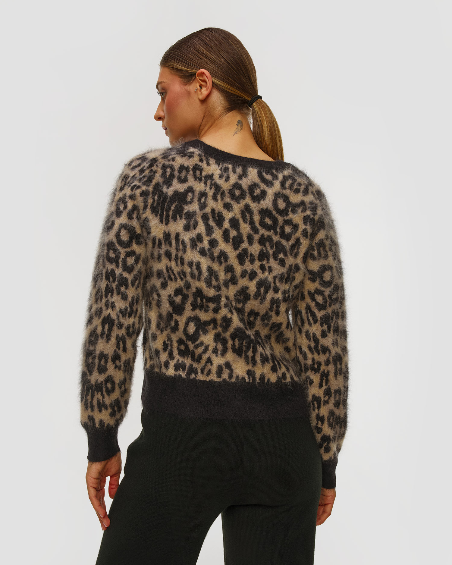 Kujten Caroline Fluffy Leo Kaschmirpullover für Damen