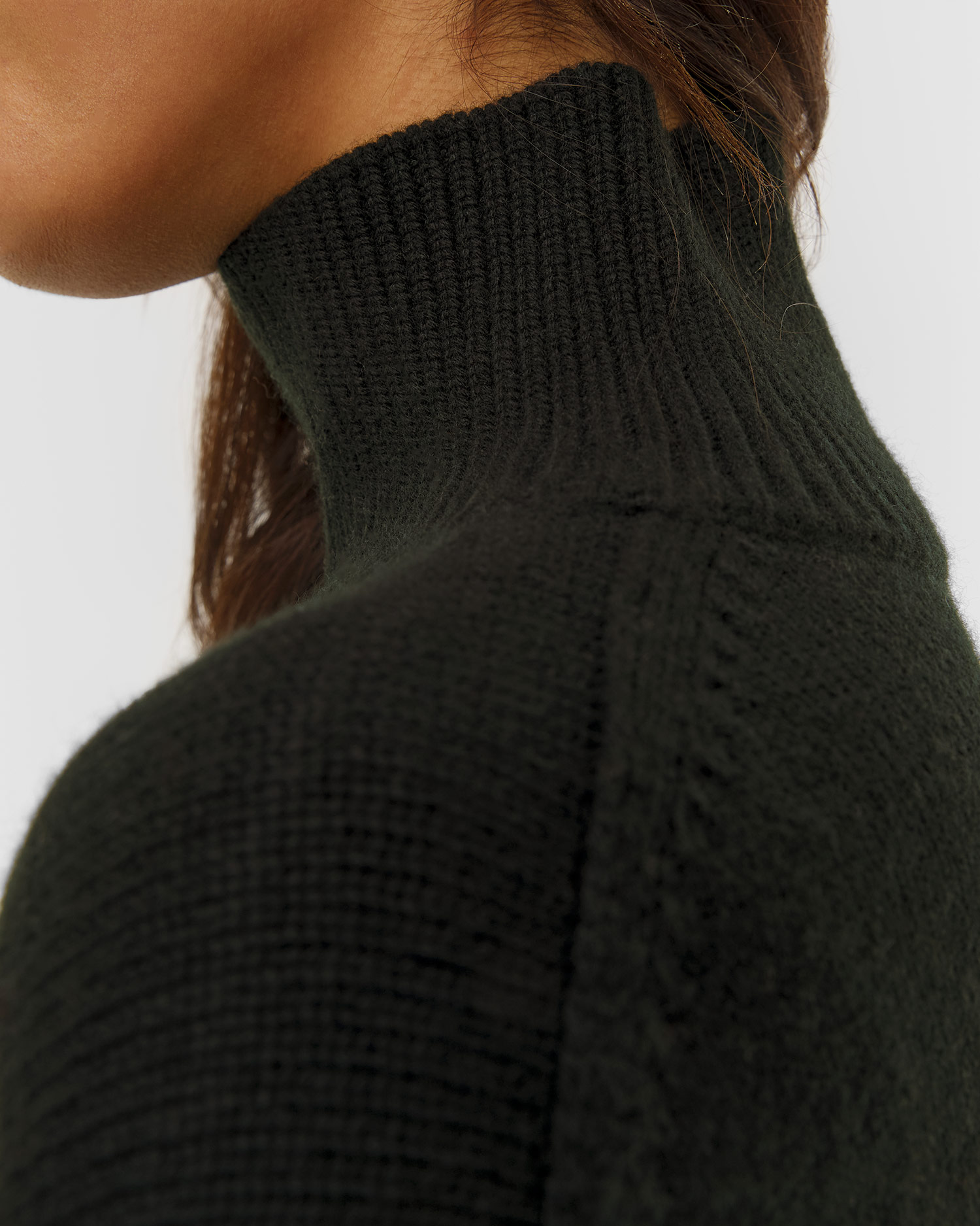 Kujten Ulla Crop Damenpullover aus Kaschmir in Schwarz