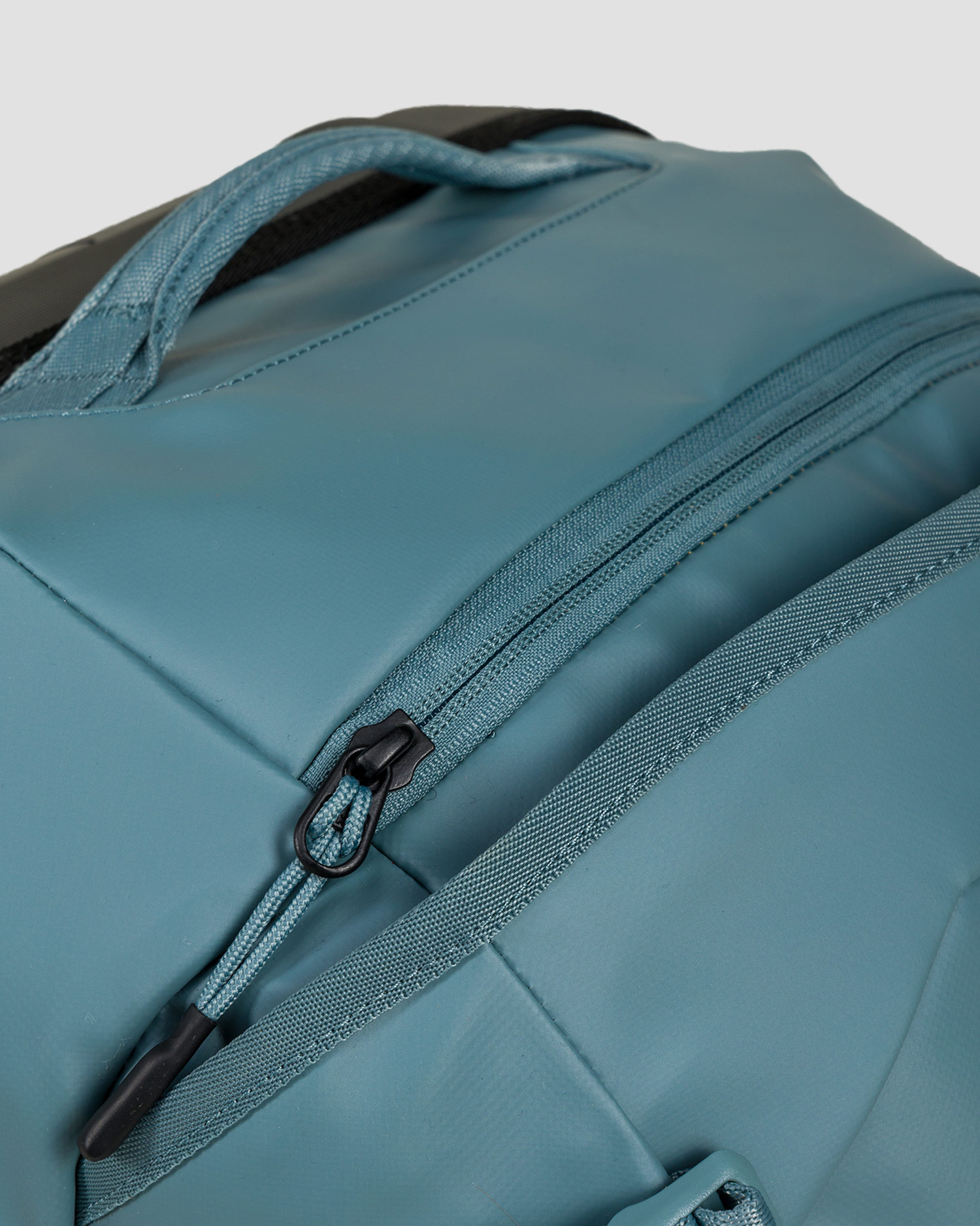Thule Chasm Carry On Wheeled Duffel Bag 40L Reisetasche mit Rollen in Grau und Blau