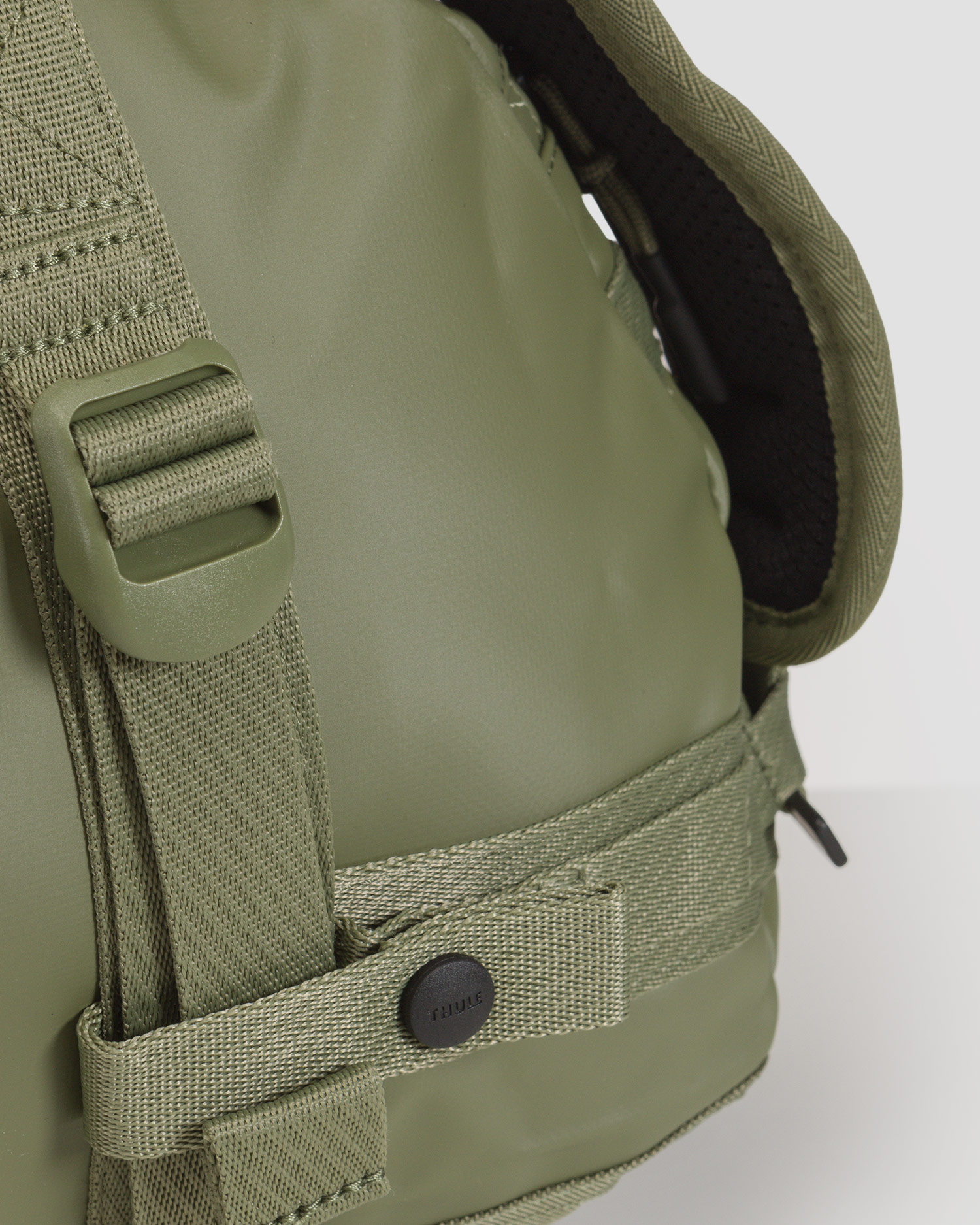 Thule Chasm Duffel Bag 40L 2in1-Reisetasche in Grün 