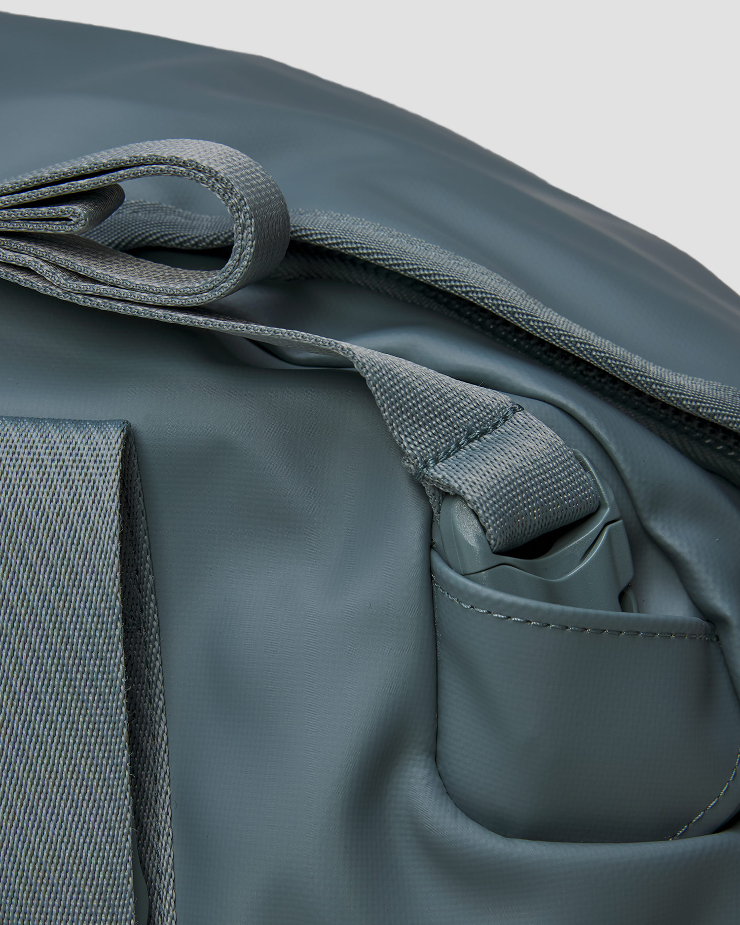 Geantă de voiaj 2 în 1 gri-albastru Thule Chasm Duffel Bag 70L 