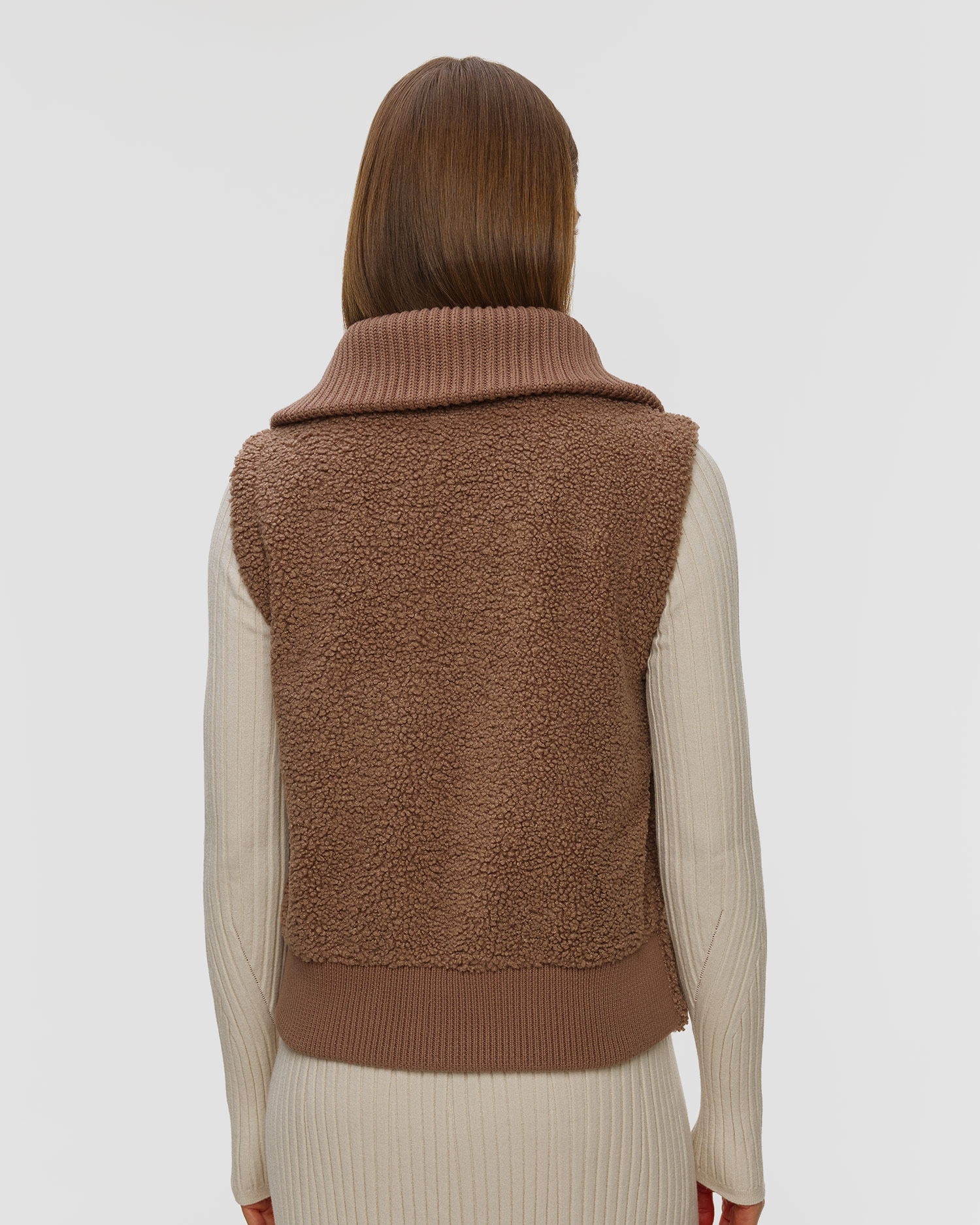 Vestă maro pentru femei Varley Aspen Gilet