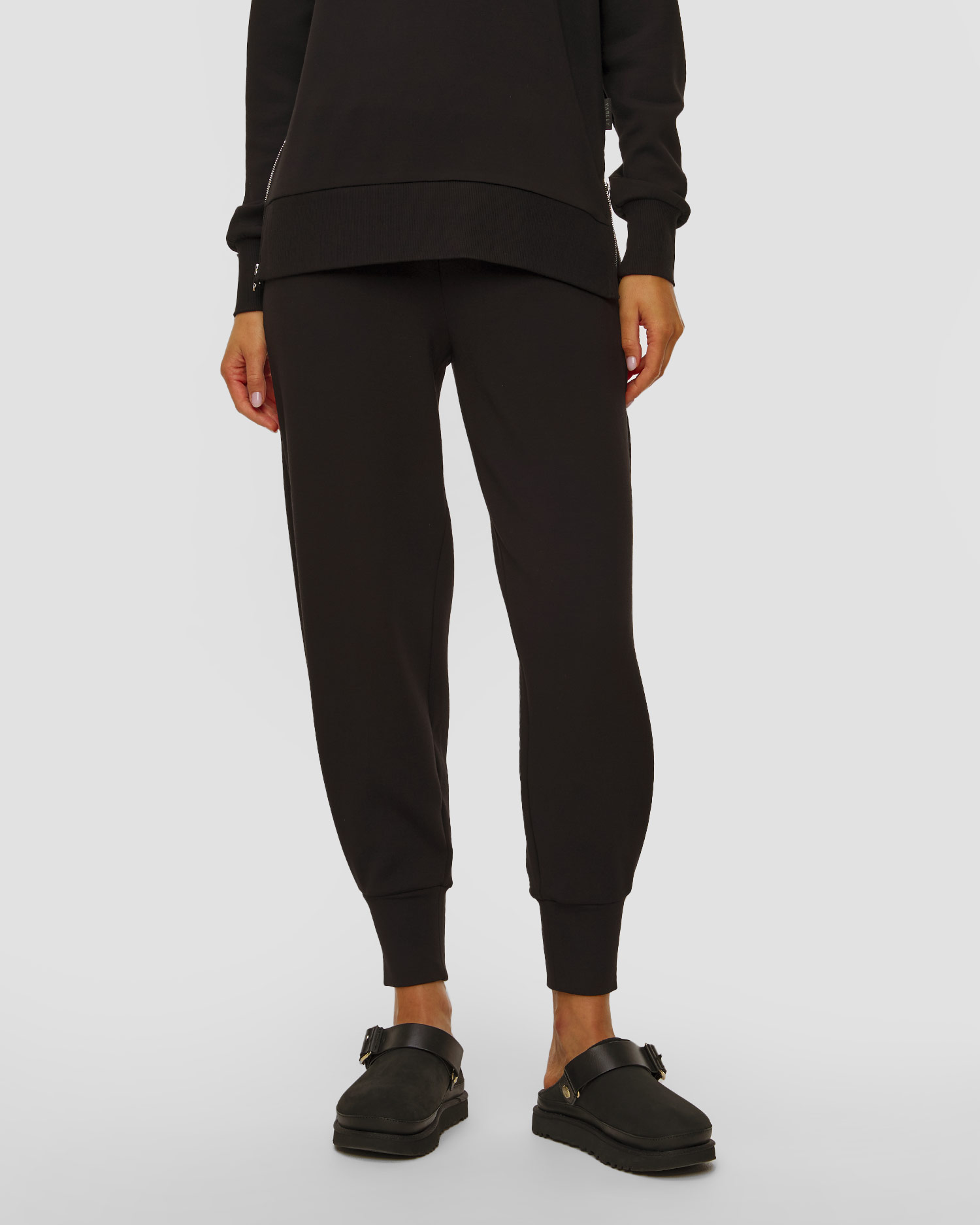 Pantaloni negri pentru femei Varley The Relaxed Pant 27.5