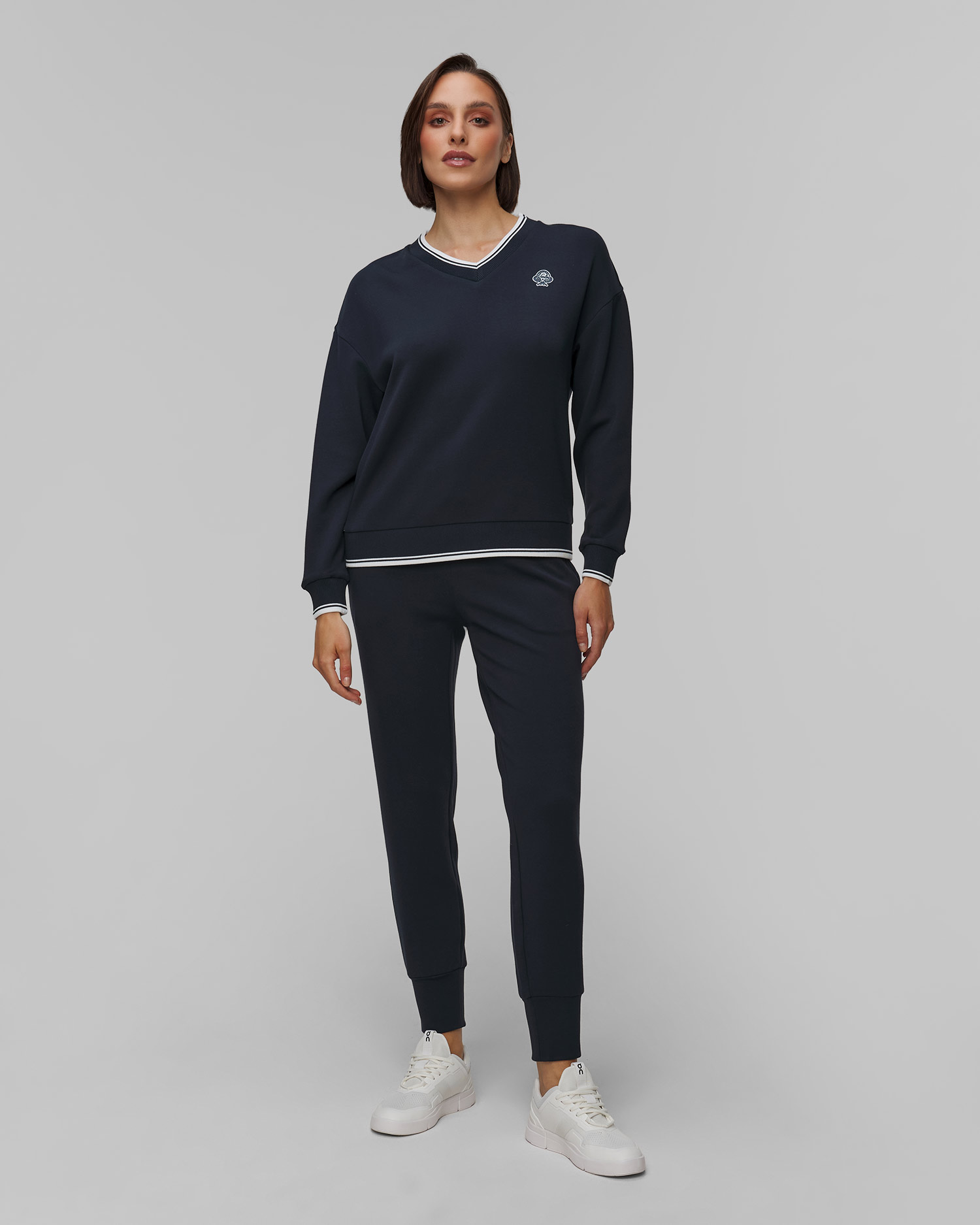Tmavě modré dámské kalhoty z viskózy Varley The Slim Cuff Pant 27.5, Barva/Vzor: Granatowy