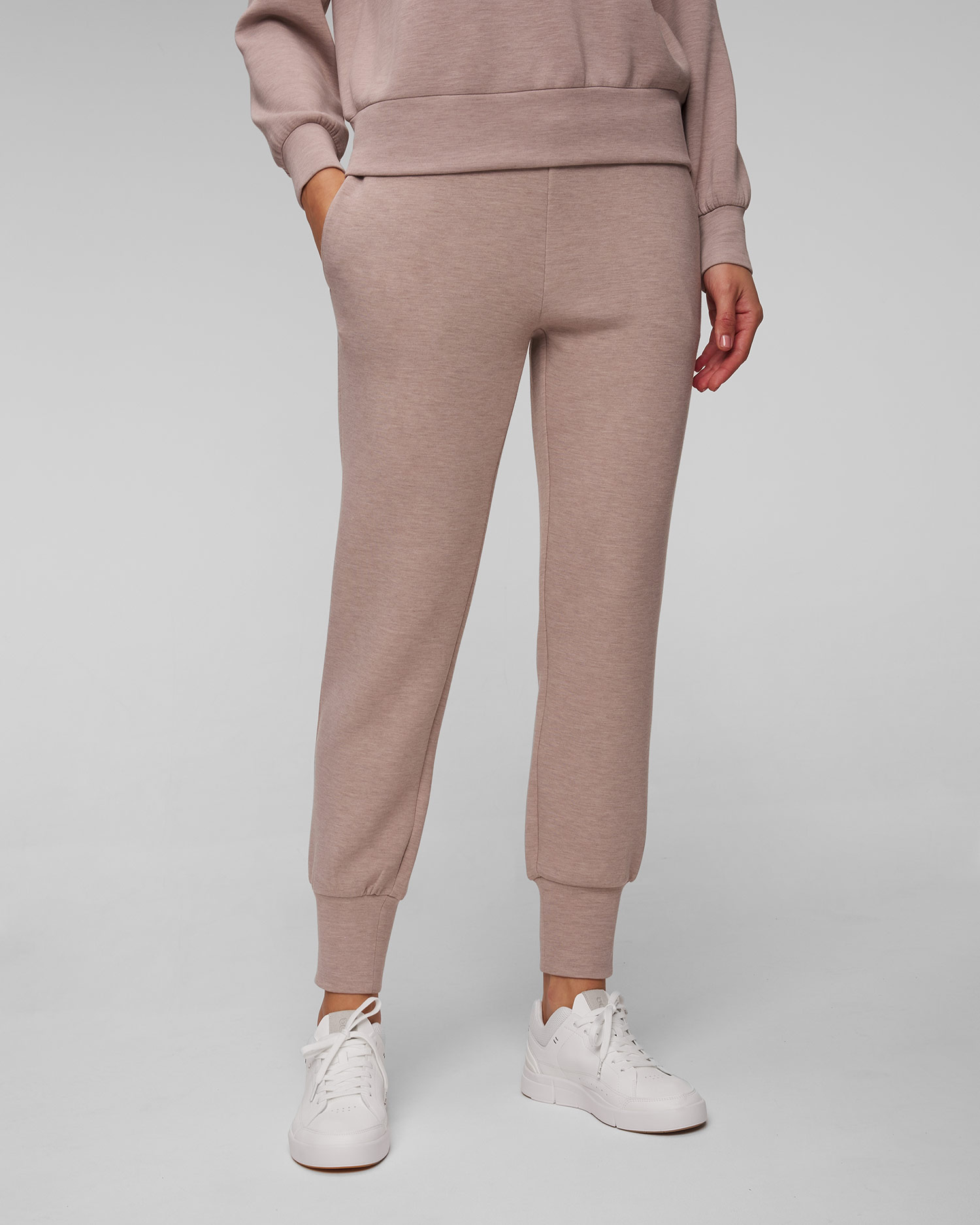 Hnědé dámské kalhoty Varley The Slim Cuff Pant 27.5