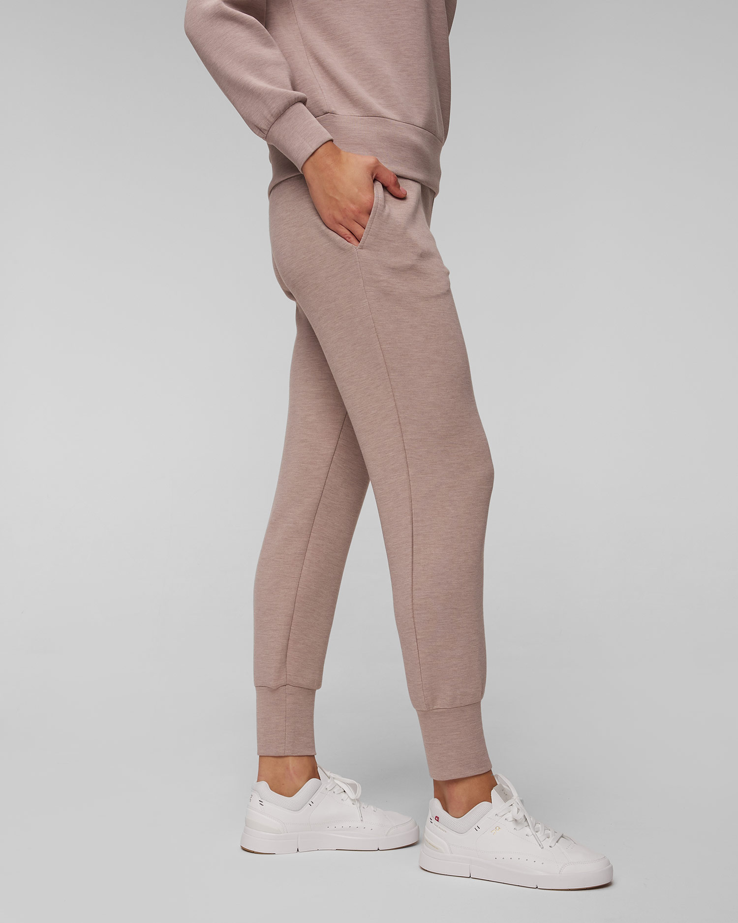 Hnědé dámské kalhoty Varley The Slim Cuff Pant 27.5