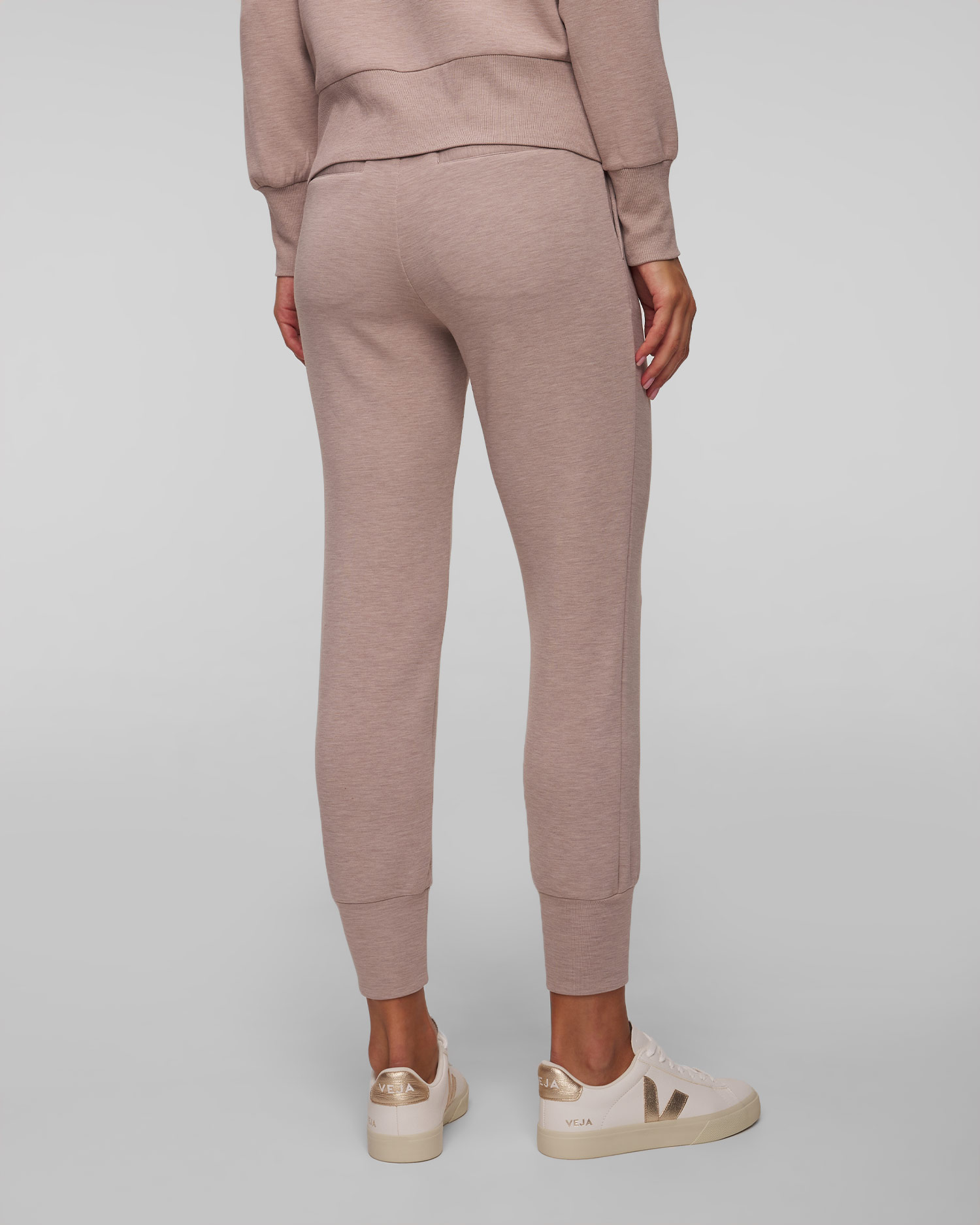 Hnědé dámské kalhoty Varley The Slim Cuff Pant 27.5