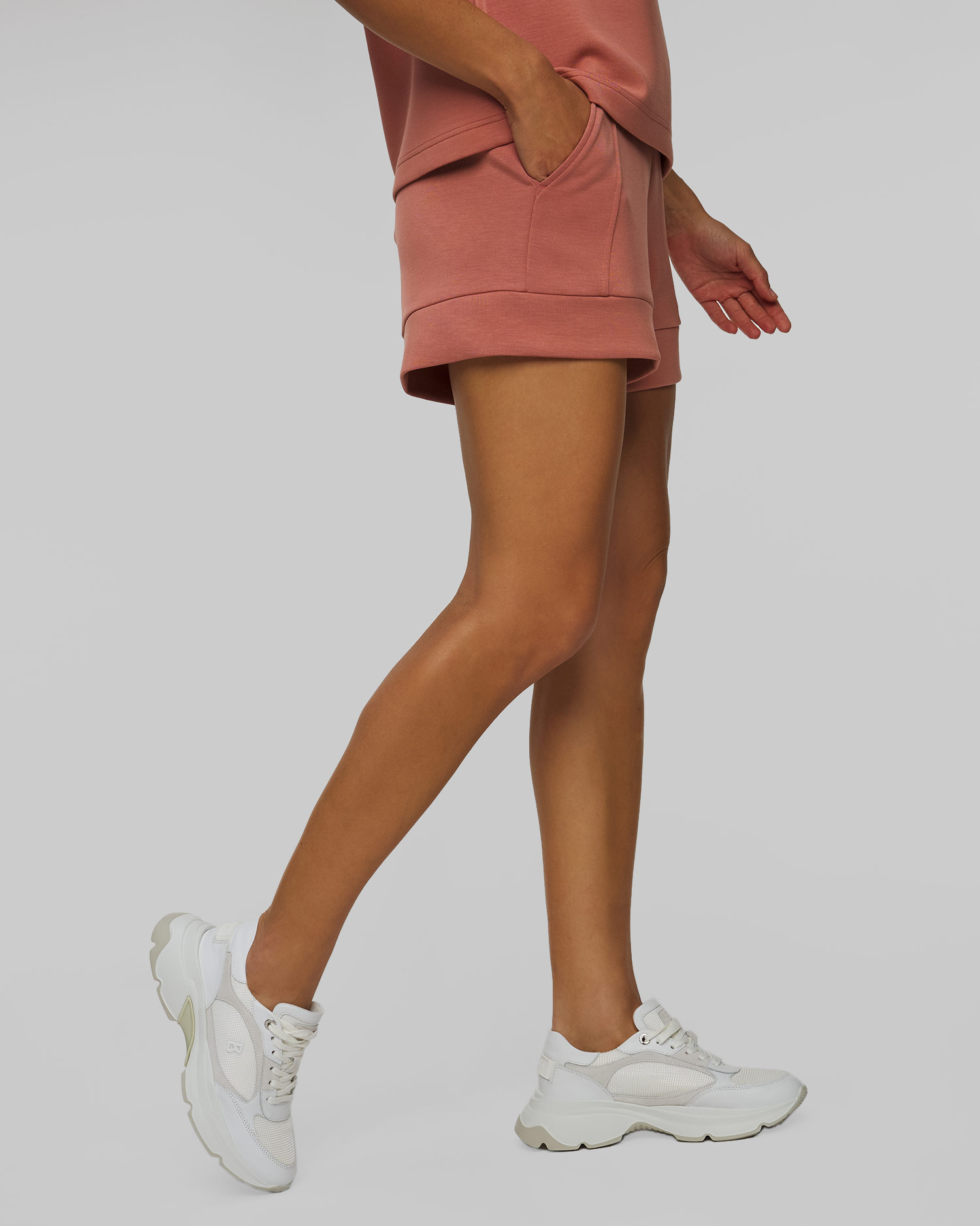 Varley Atrium High Rise Short 4.5 Sweatshorts für Damen in Pink