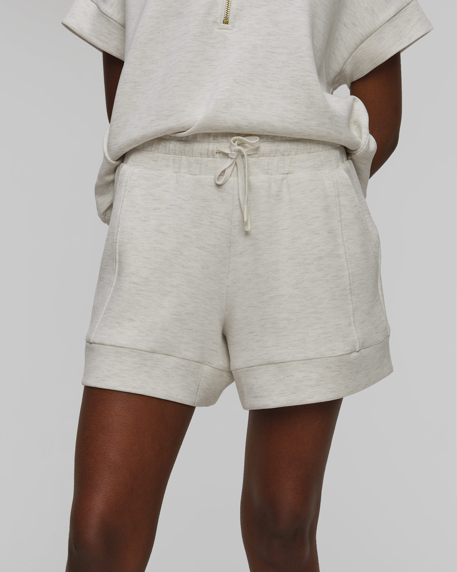 Beżowe szorty damskie Varley Atrium