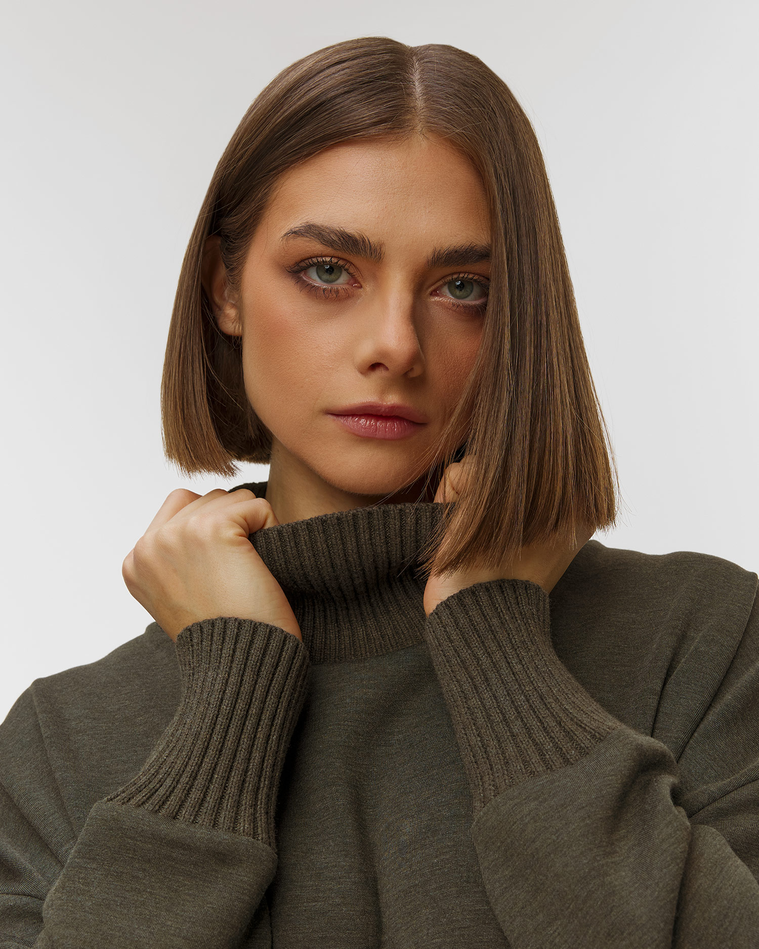 Ciemnozielona bluza z golfem damska Varley Barker High Neck Sweat