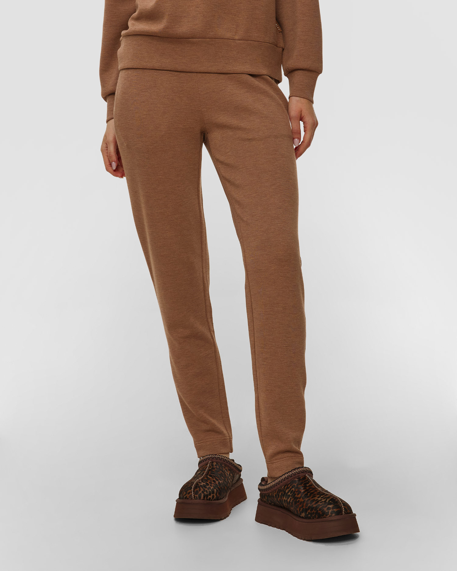 Pantalon pour femmes Varley The Slim Zip Hem Pant 29.5, Couleur: Brązowy