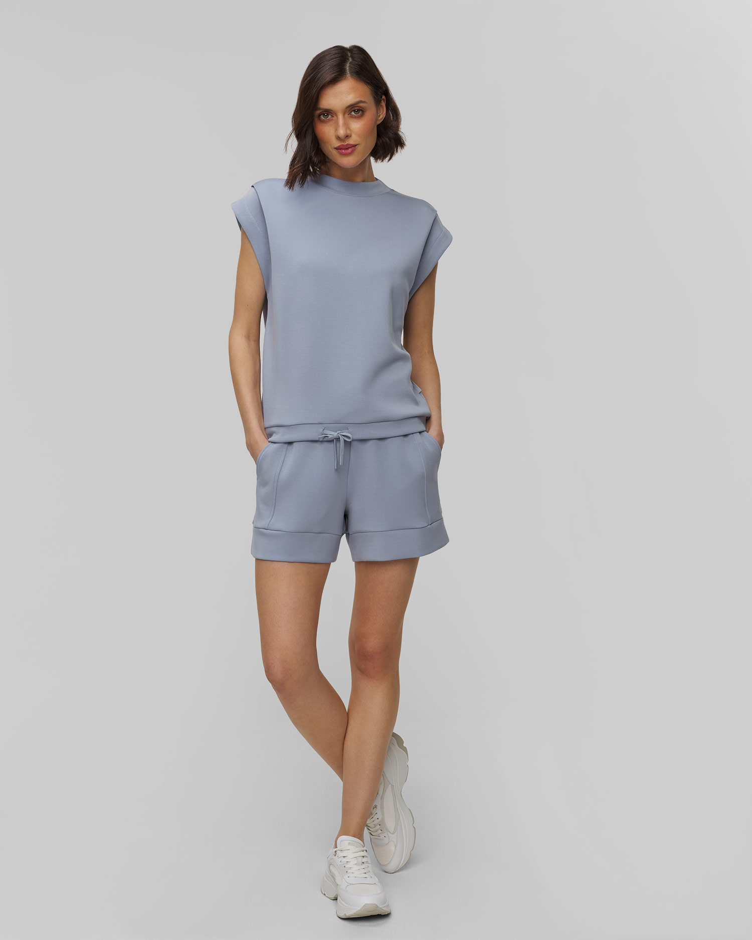 Dámská mikina z viskózy Varley Otis Sleeveless Sweat ve Světle Modrém Barevném Odstínu