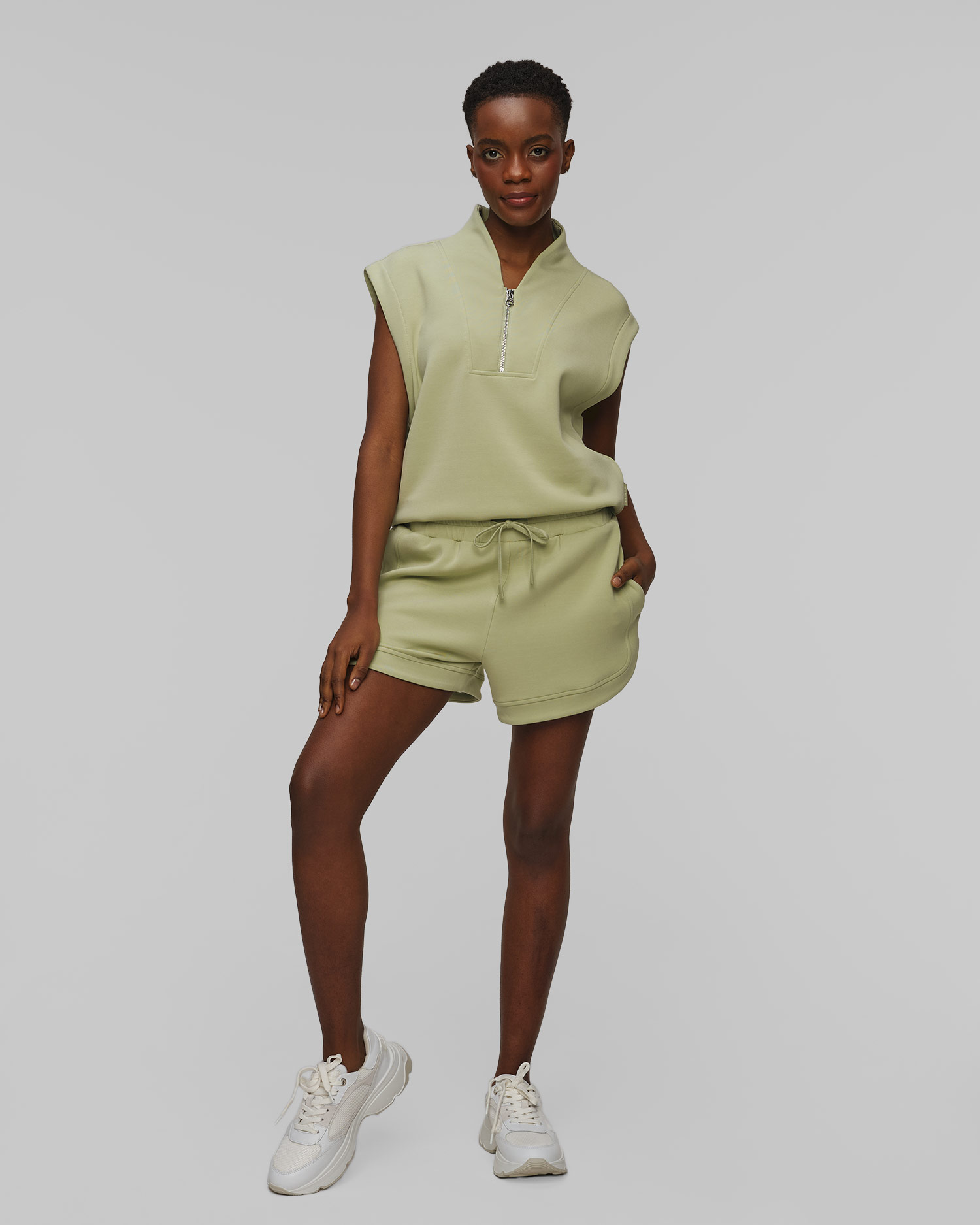 Zielone szorty dresowe damskie Varley Ollie High Rise Short 3.5