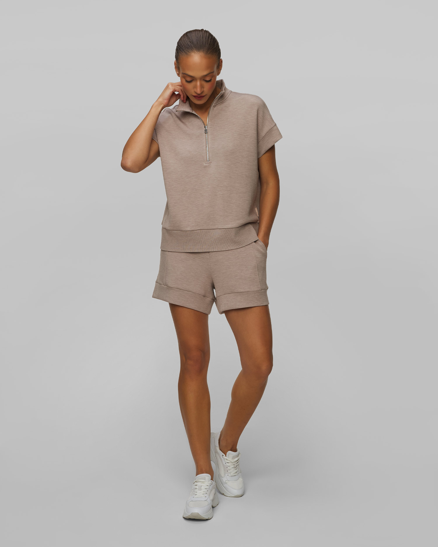 Dámská mikina Varley Ritchie Short Sleeve Sweat v Hnědé Barvě