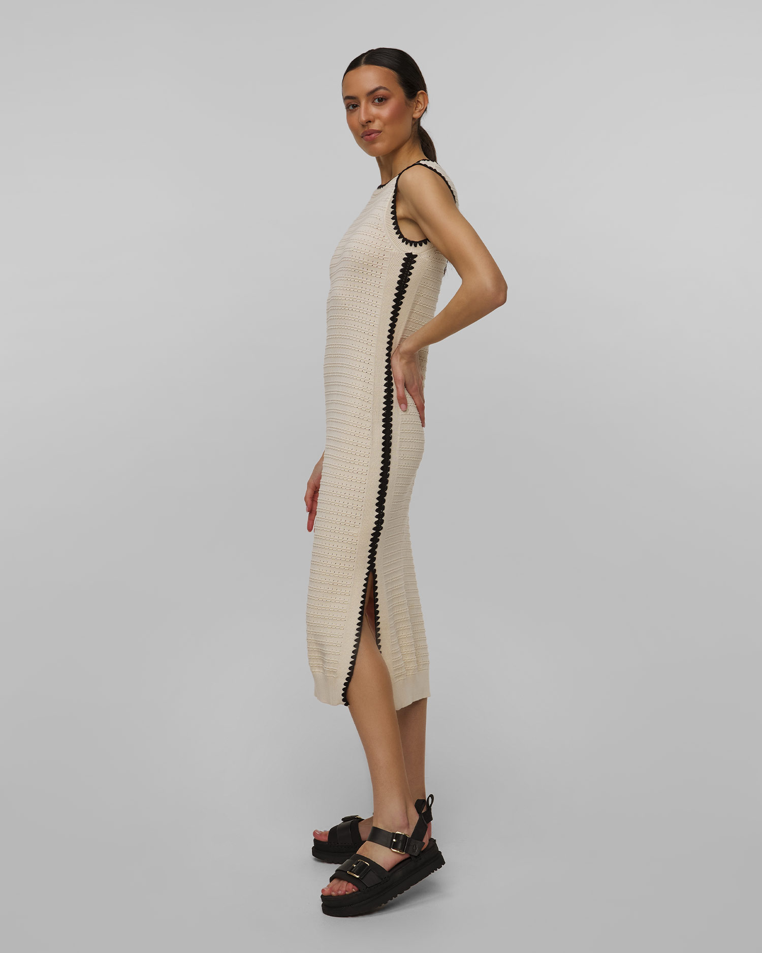 Dámské šaty z úpletu Varley Dwight Tank Knit Dress v Béžové Barvě