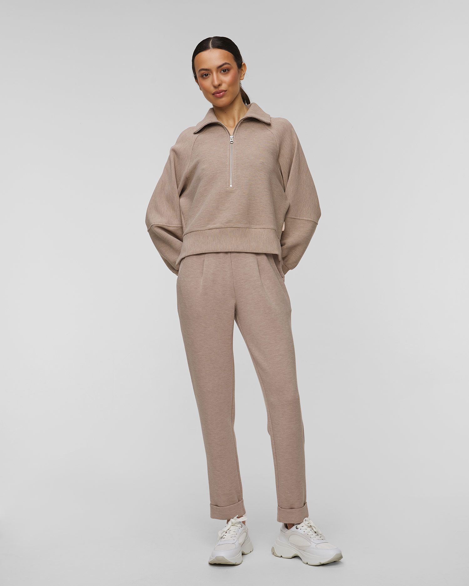 Women's light brown sweatpants Varley The Rolled Cuff Pant 28.5, Color/Pattern: Brązowy