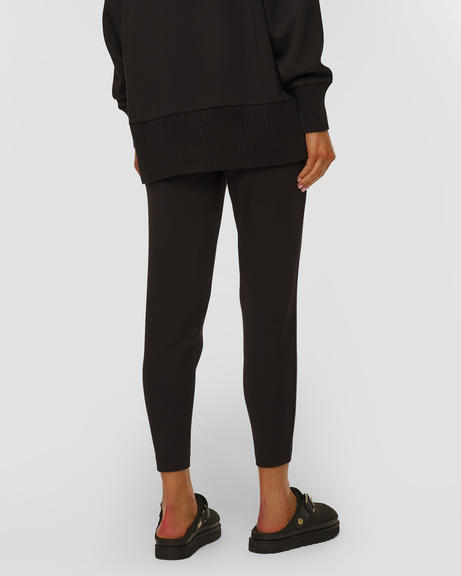 Varley The Slim Pant 27.5 Damenhose in Schwarz