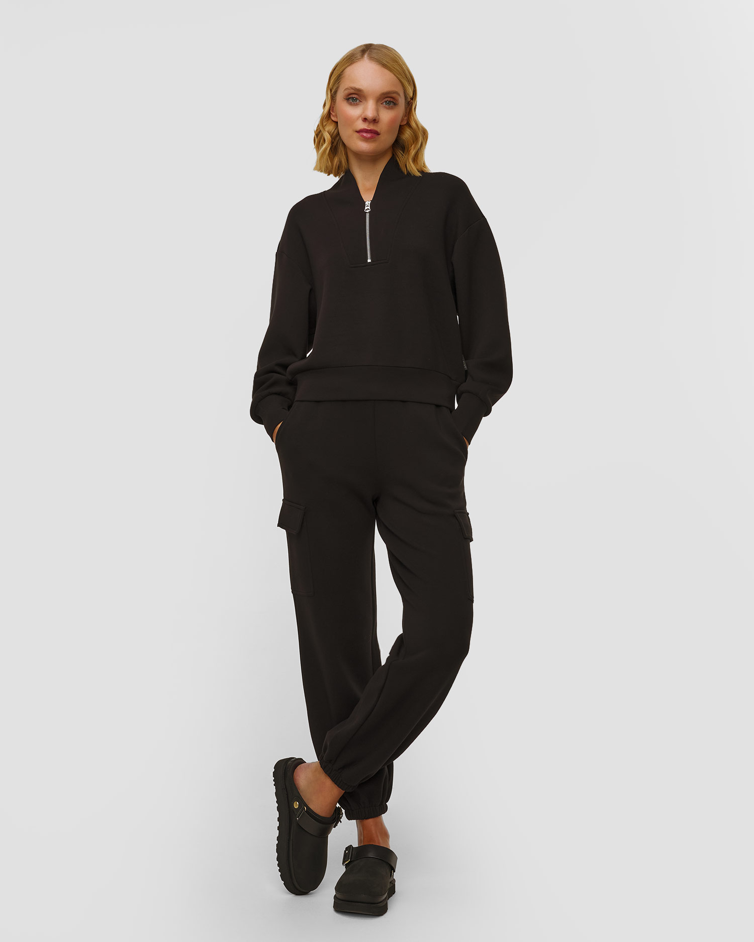 Pantaloni neri cargo sportivi da donna Varley The Cargo Pant 27.5
