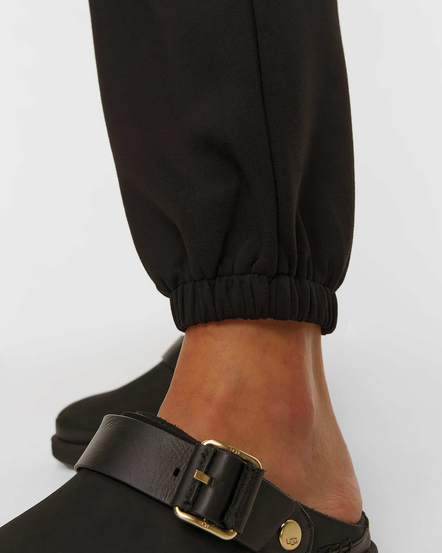 Pantaloni de trening negri pentru femei Varley The Cargo Pant 27.5