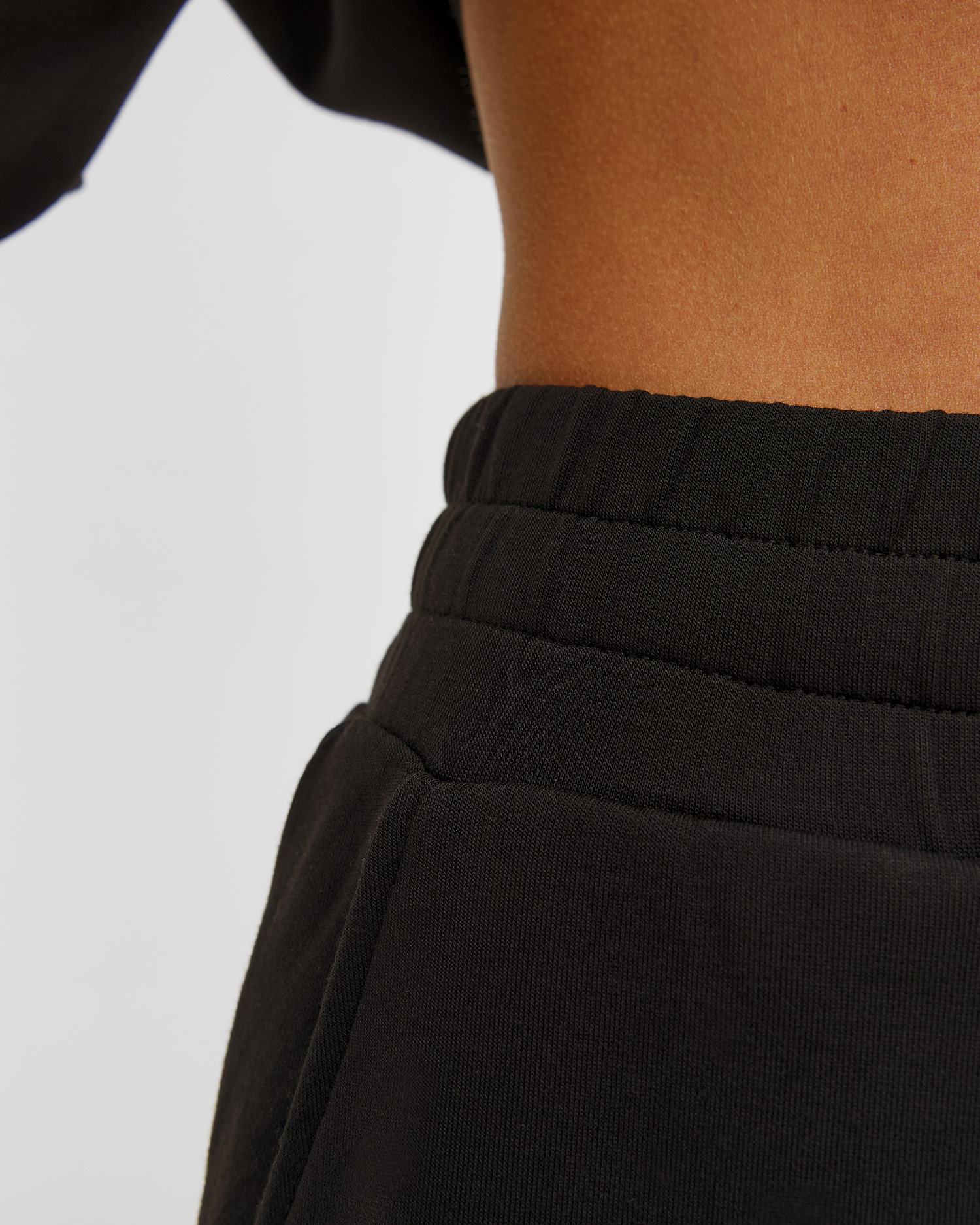 Pantaloni de trening negri pentru femei Varley The Cargo Pant 27.5