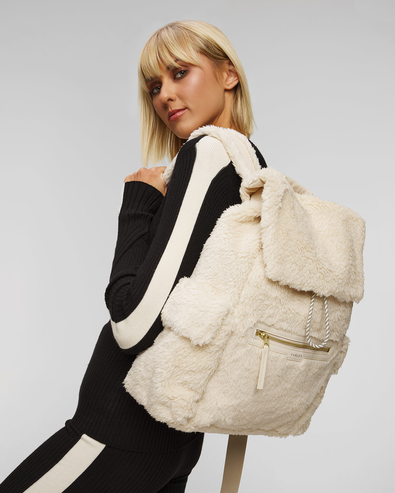 Women's beige fur Varley Bala Sherpa Backpack 