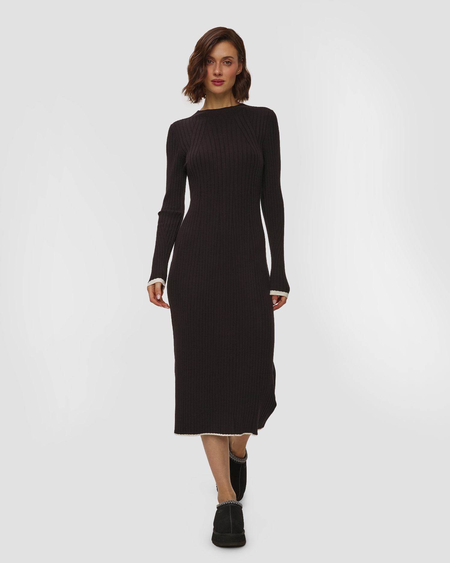 Robe en tricot pour femmes Varley Axel Rib Knit Midi Dress, Couleur: Czarny