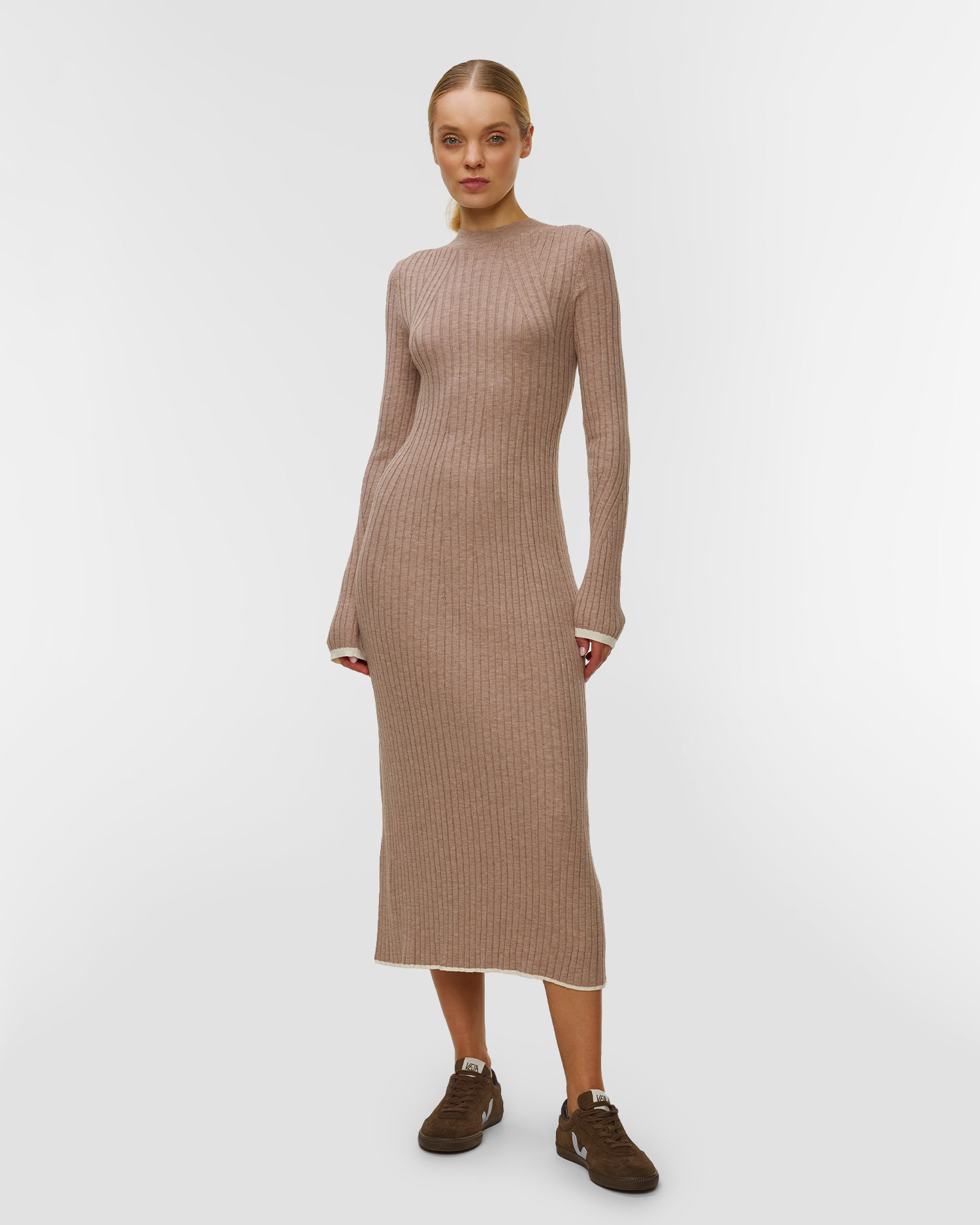 Robe en tricot pour femmes Varley Axel Rib Knit Midi Dress, Couleur: Brązowy
