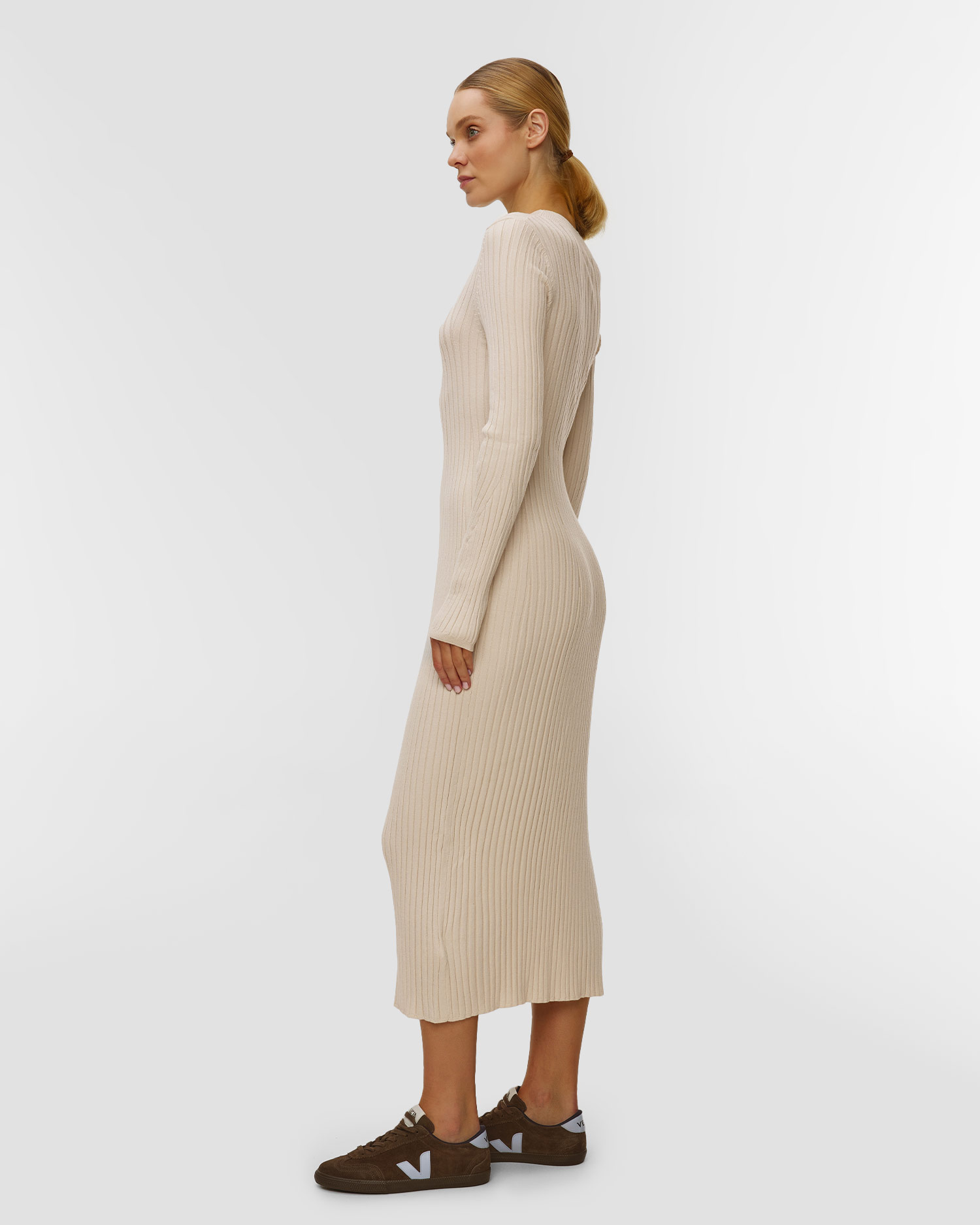 Robe en tricot pour femmes Varley Axel Rib Knit Midi Dress