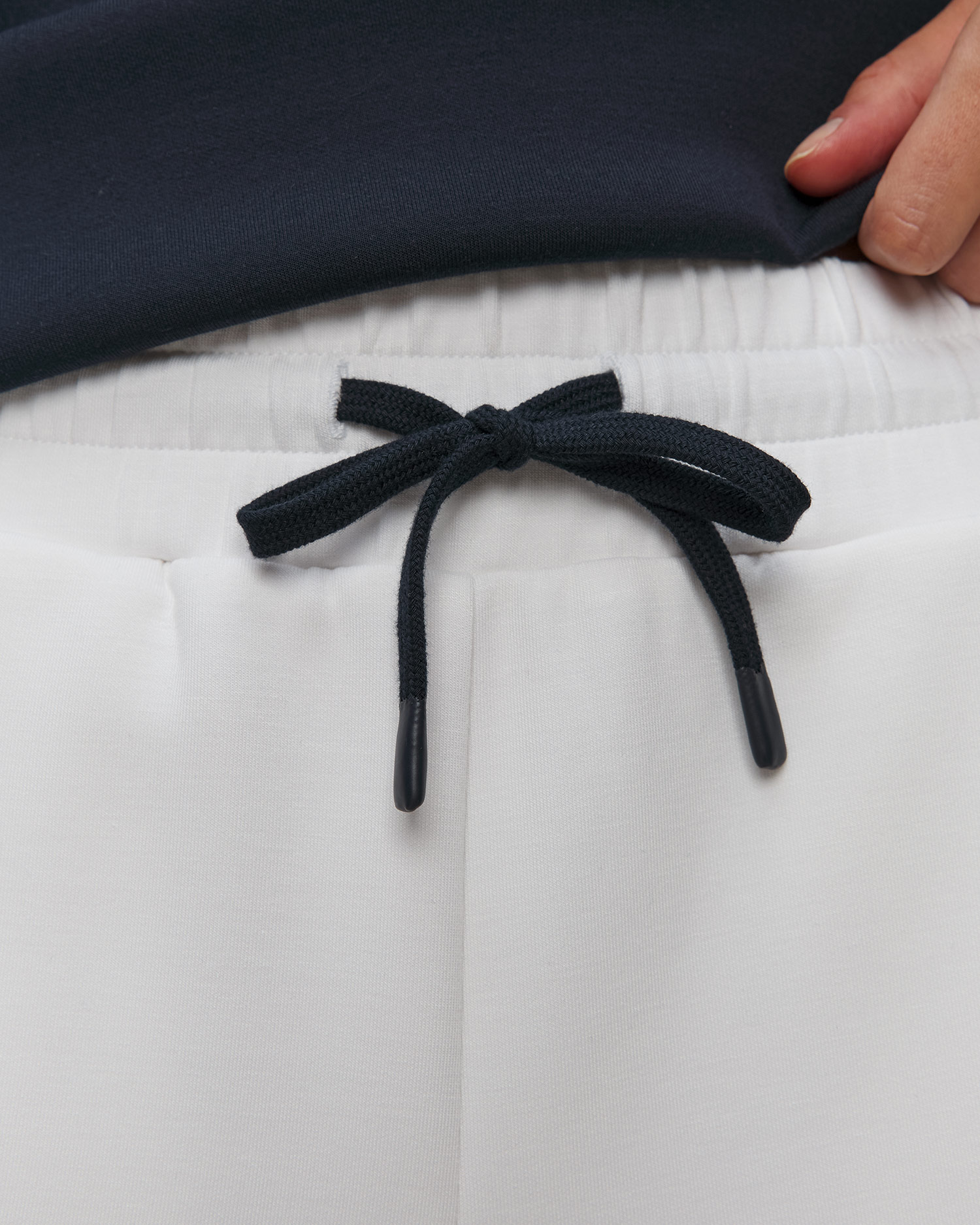 Białe szorty dresowe damskie Varley Barnes High Rise Short 4.5