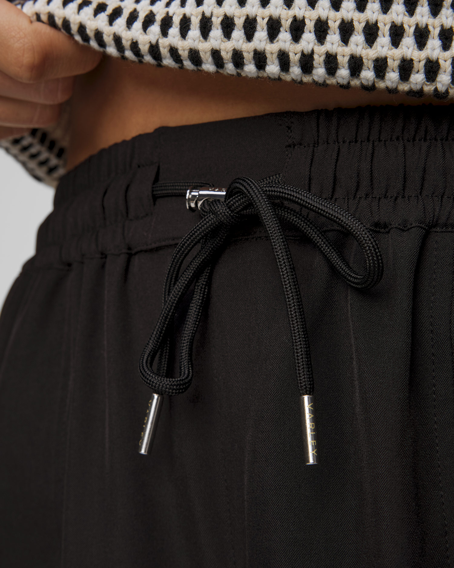 Short noir pour femmes Varley Esmond Short 3