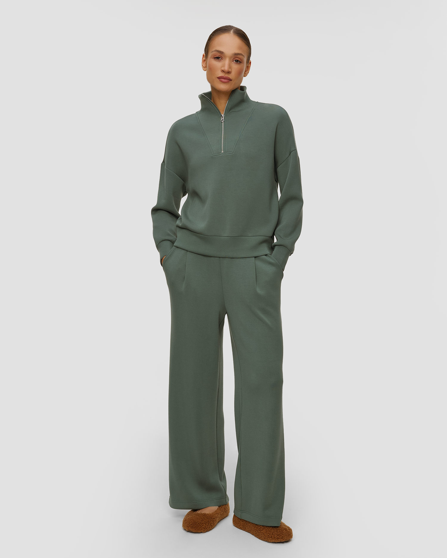 Varley The Extra Wide Leg Pant 29.5 Damenhose aus Viskose in Grün