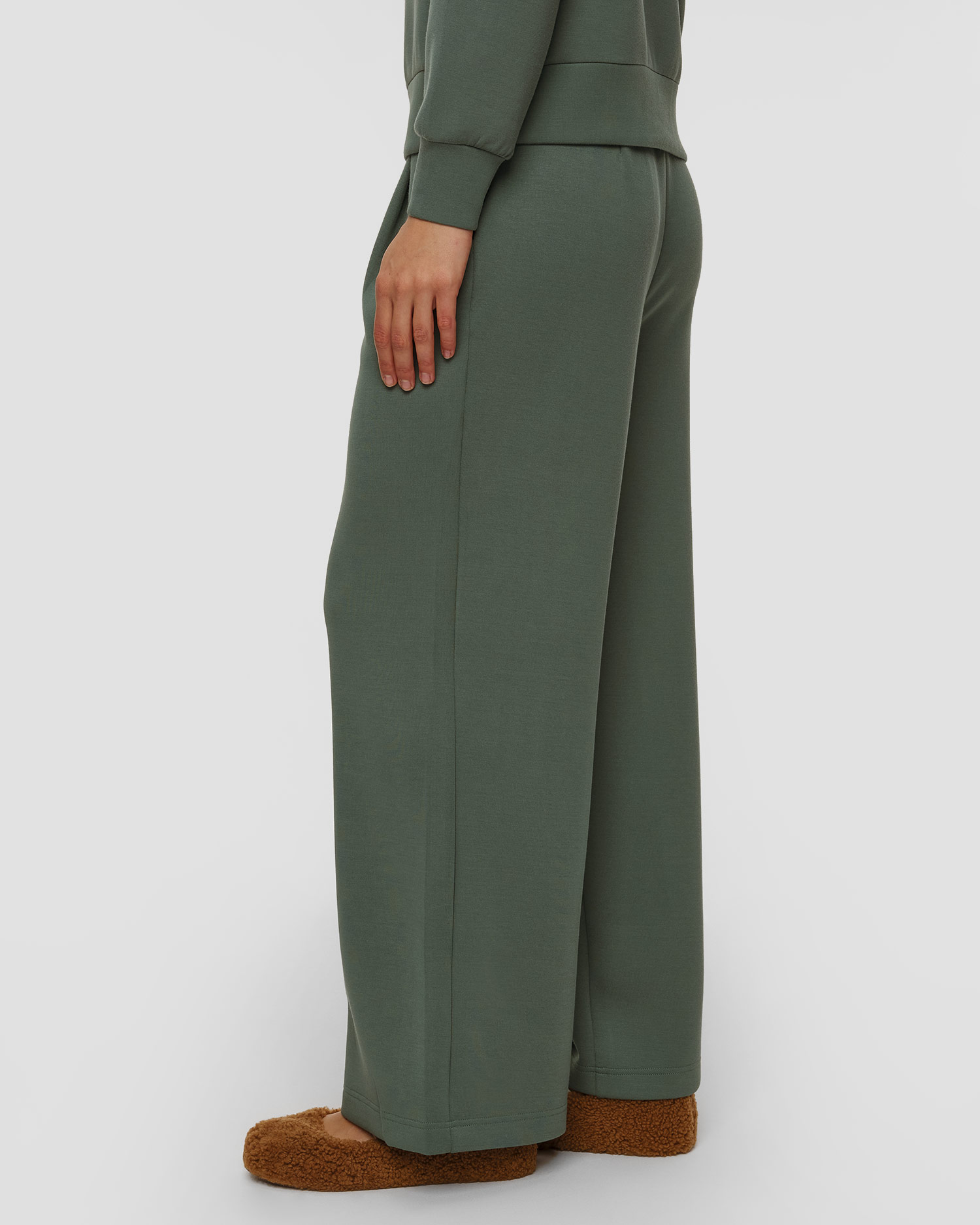 Varley The Extra Wide Leg Pant 29.5 Damenhose aus Viskose in Grün