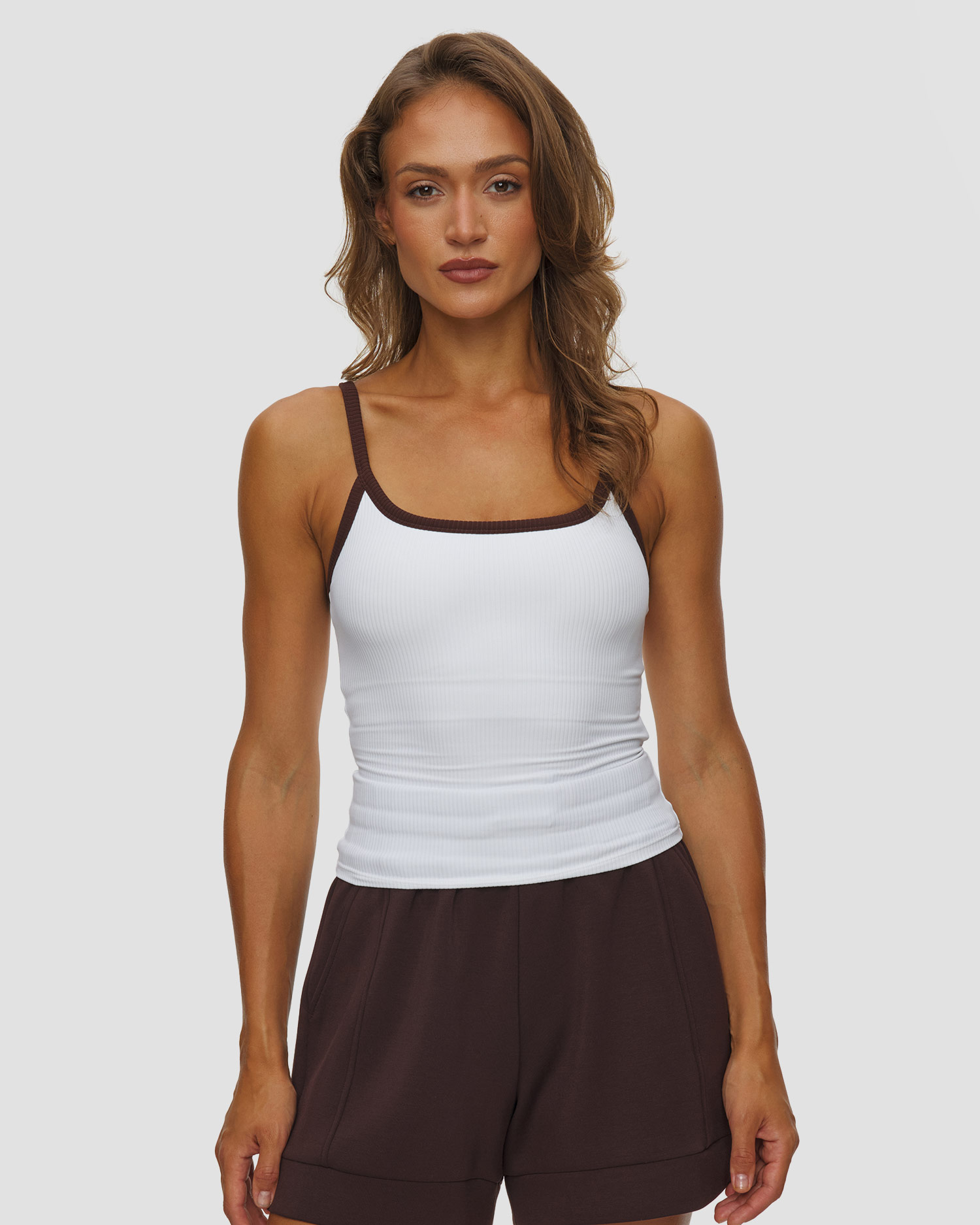 Top alb pentru femei Varley Theon Scoop Neck Tank