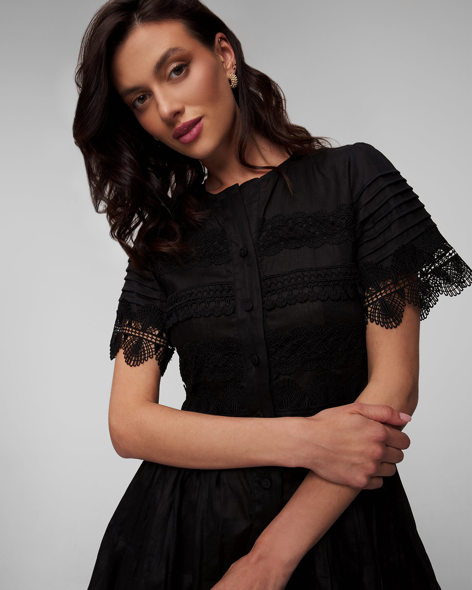Waimari Violetta Damenkleid in Schwarz