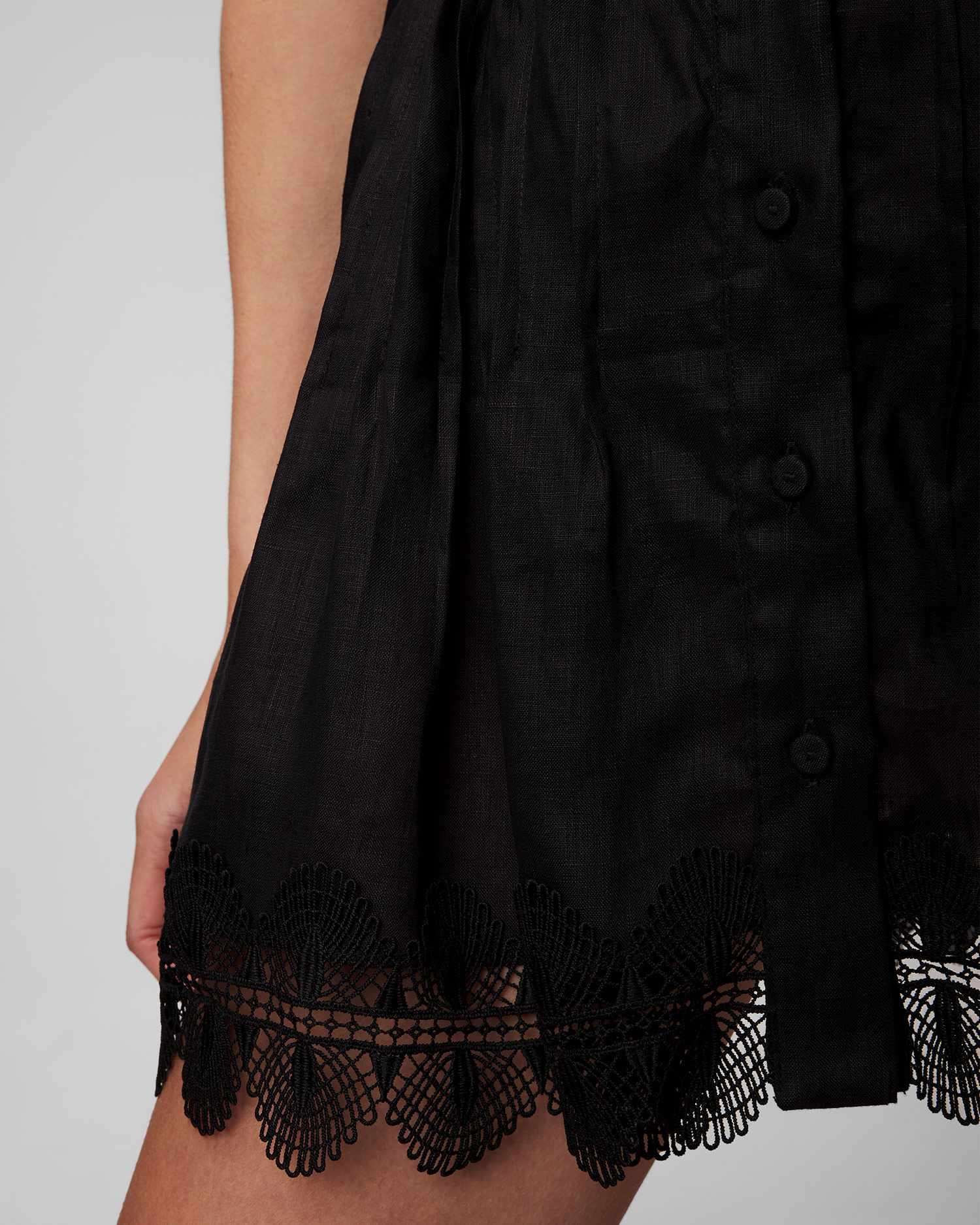 Waimari Violetta Damenkleid in Schwarz
