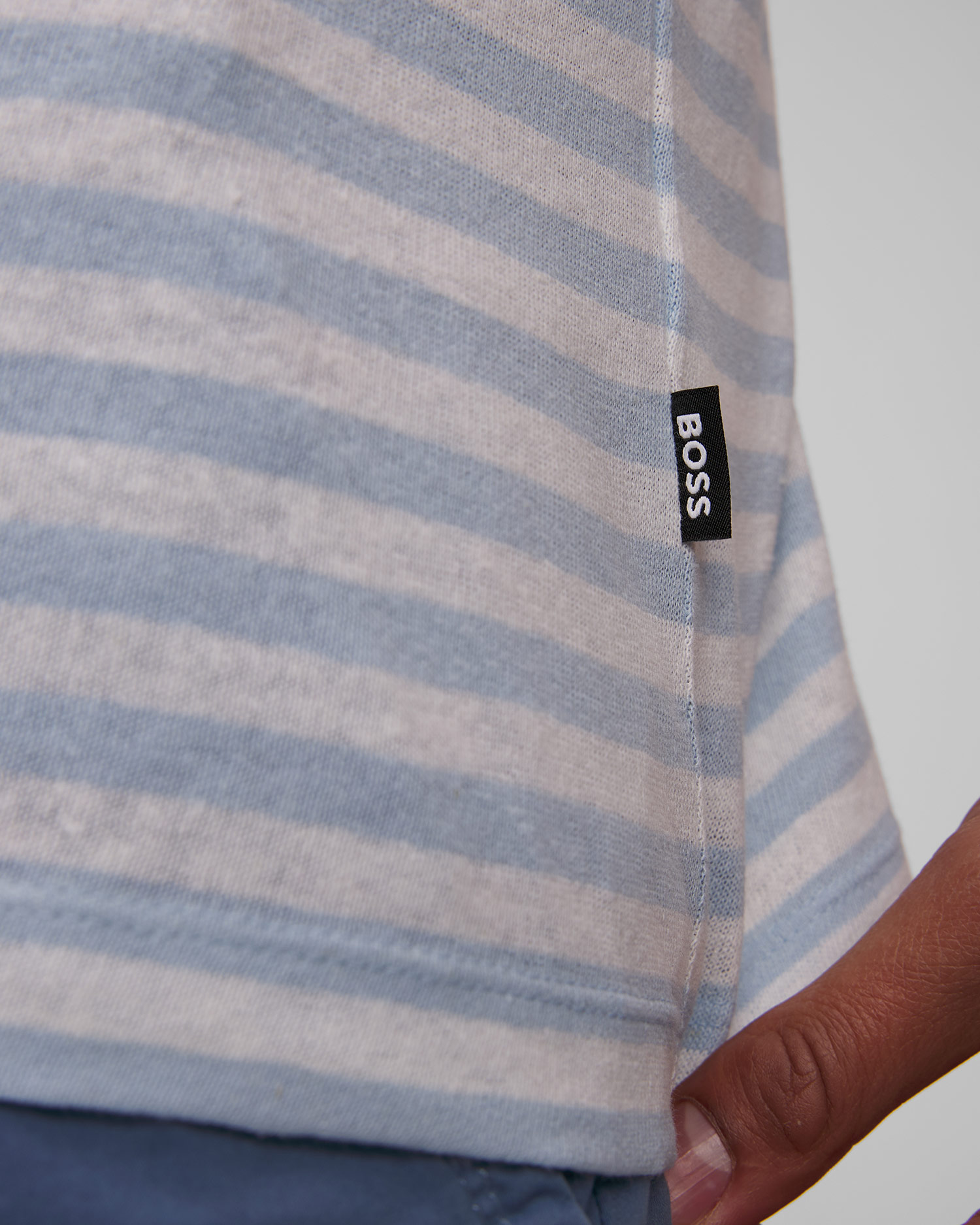 Pánské lněné proužkované tričko Hugo Boss Tiburt