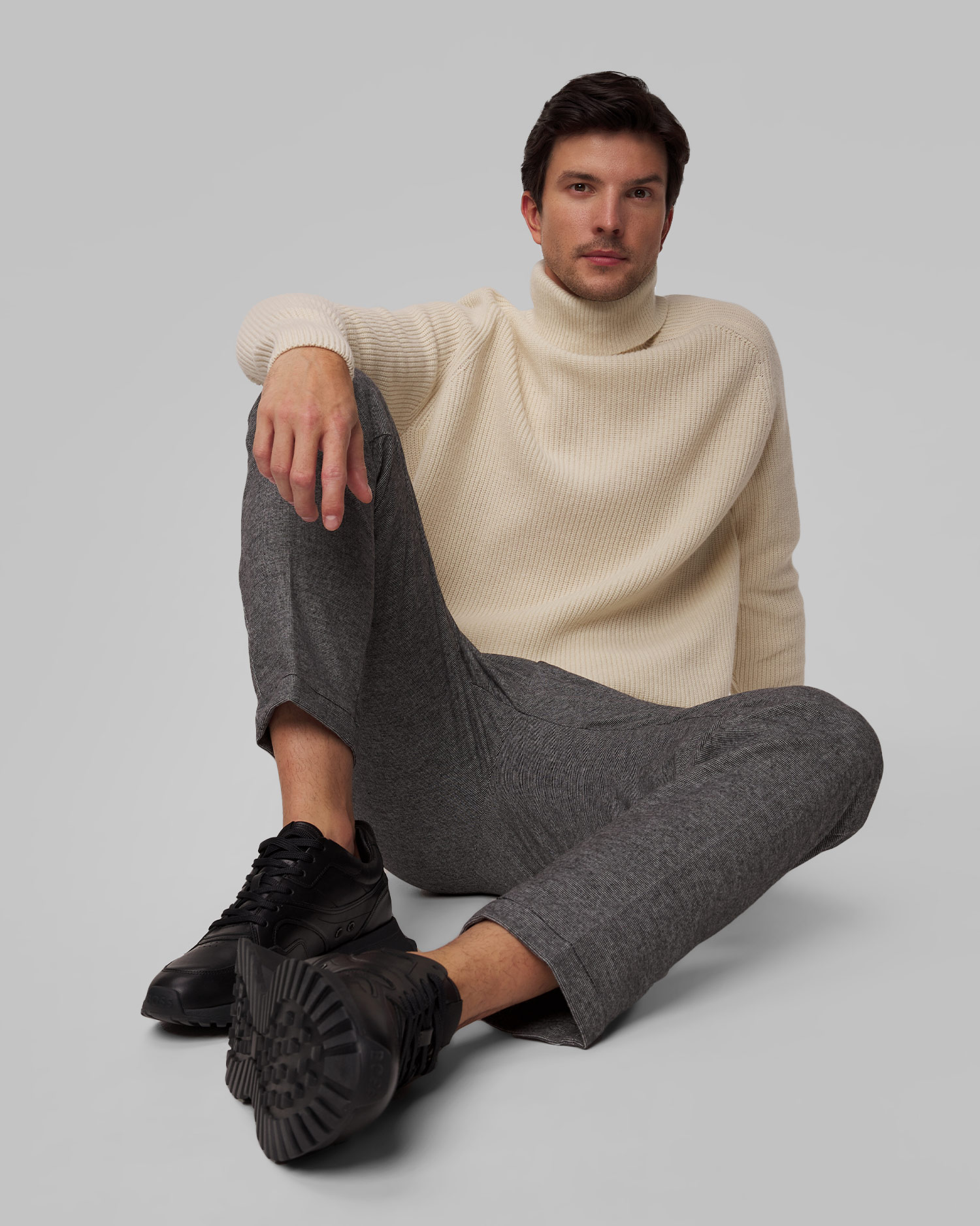 Pull en laine pour hommes Hugo Boss C-Evento