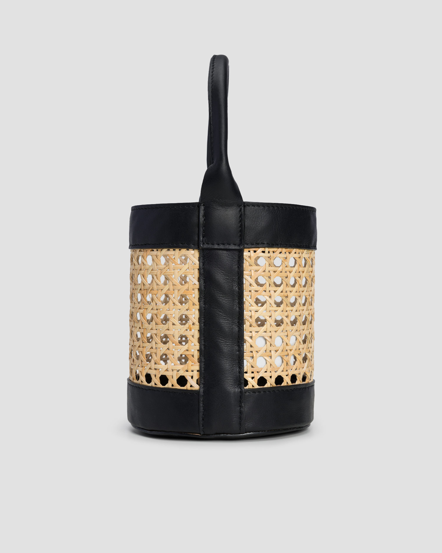 Latarenka z plecionki wiedeńskiej z lampką Catarzi Mari